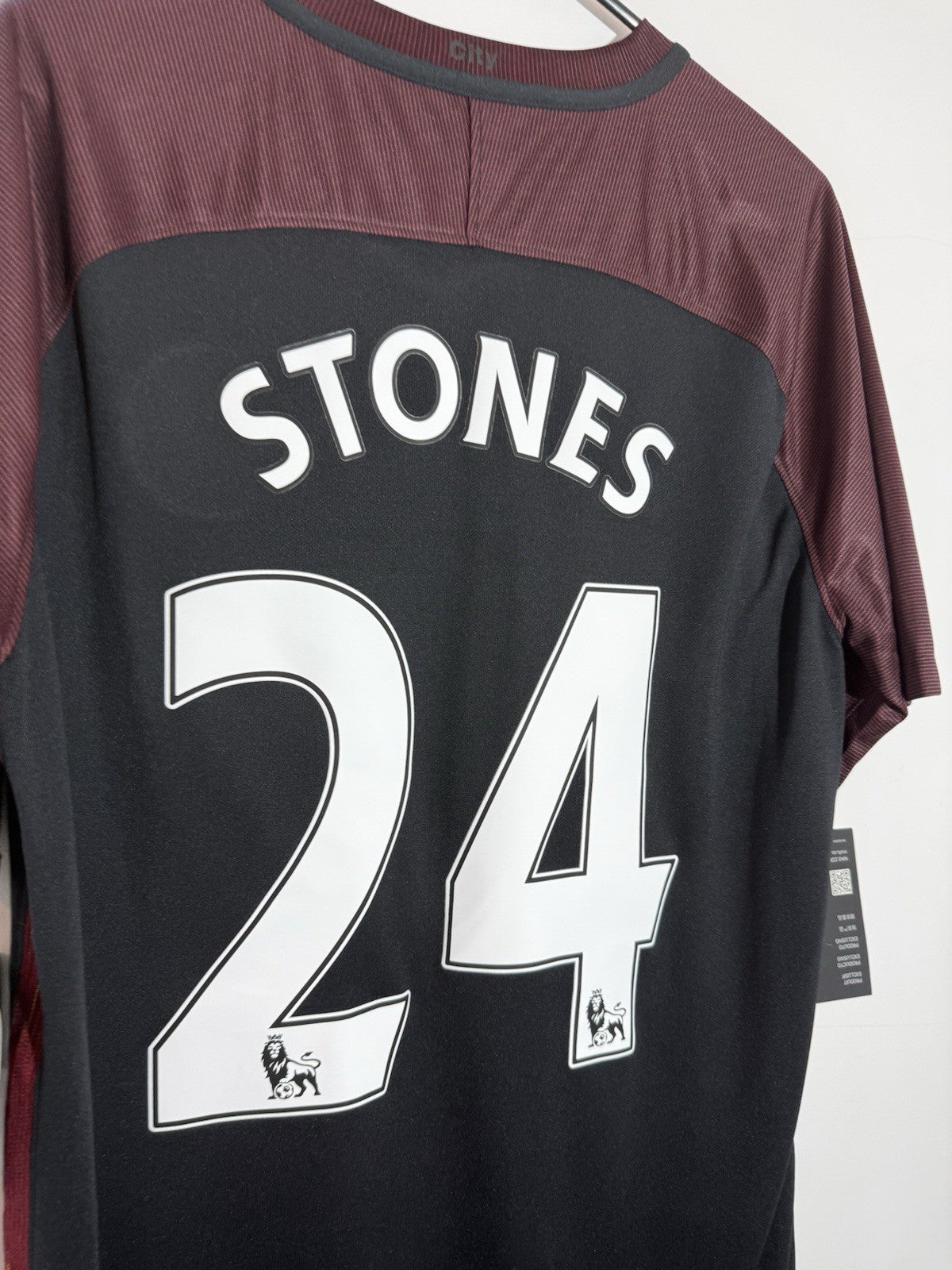 Manchester City Stones #24 2016/17 Large Away Football Shirt BNWT 776903-011