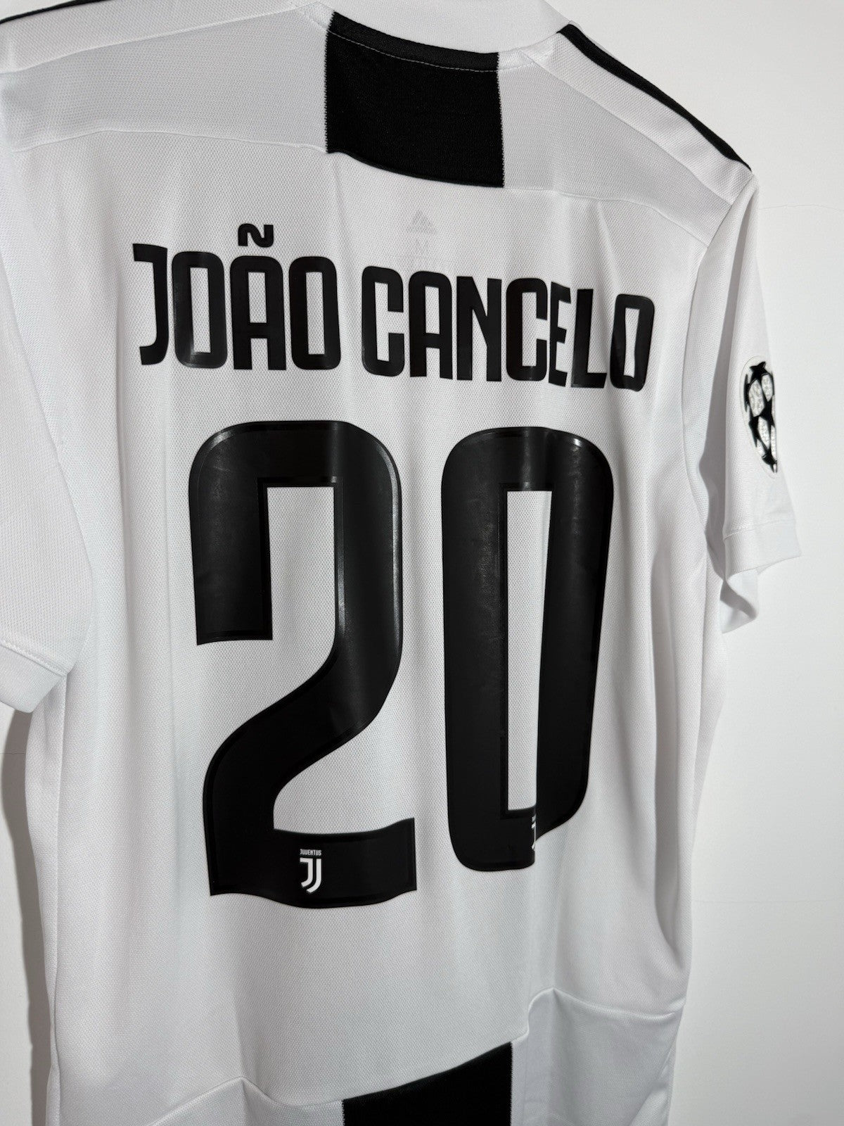 Juventus Joao Cancelo #20 2018/19 Medium Home Shirt Adidas BNWT CF3489
