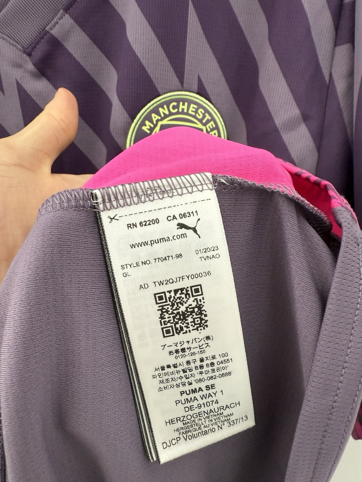 Manchester City 2023/24 XL Away Goalkeeper Shirt BNWT 770491-98
