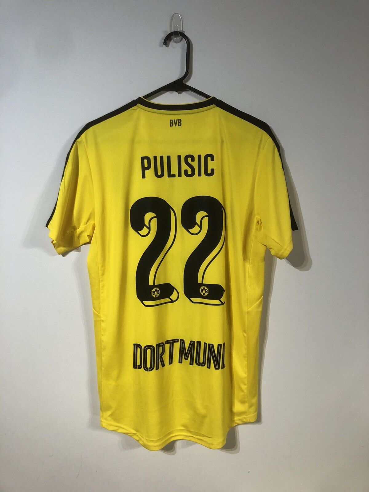Pulisic #22 Borussia Dortmund 2016/17 Medium Home Shirt Puma Mint Condition
