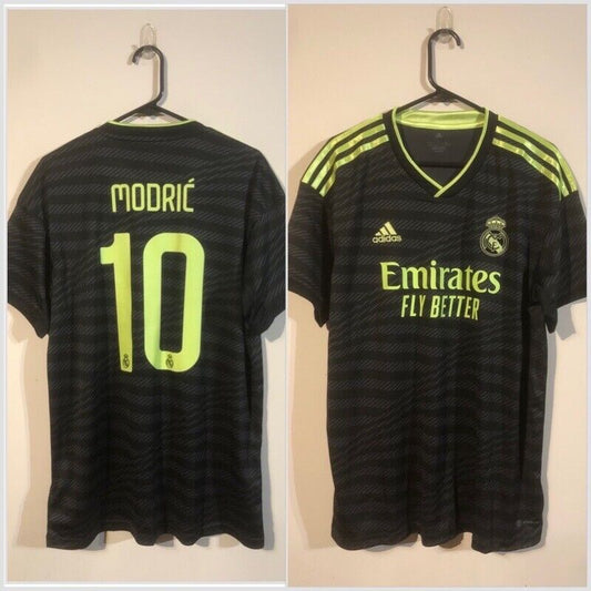 Modric #10 Real Madrid 2022/23 3rd Large Football Shirt Adidas BNWT