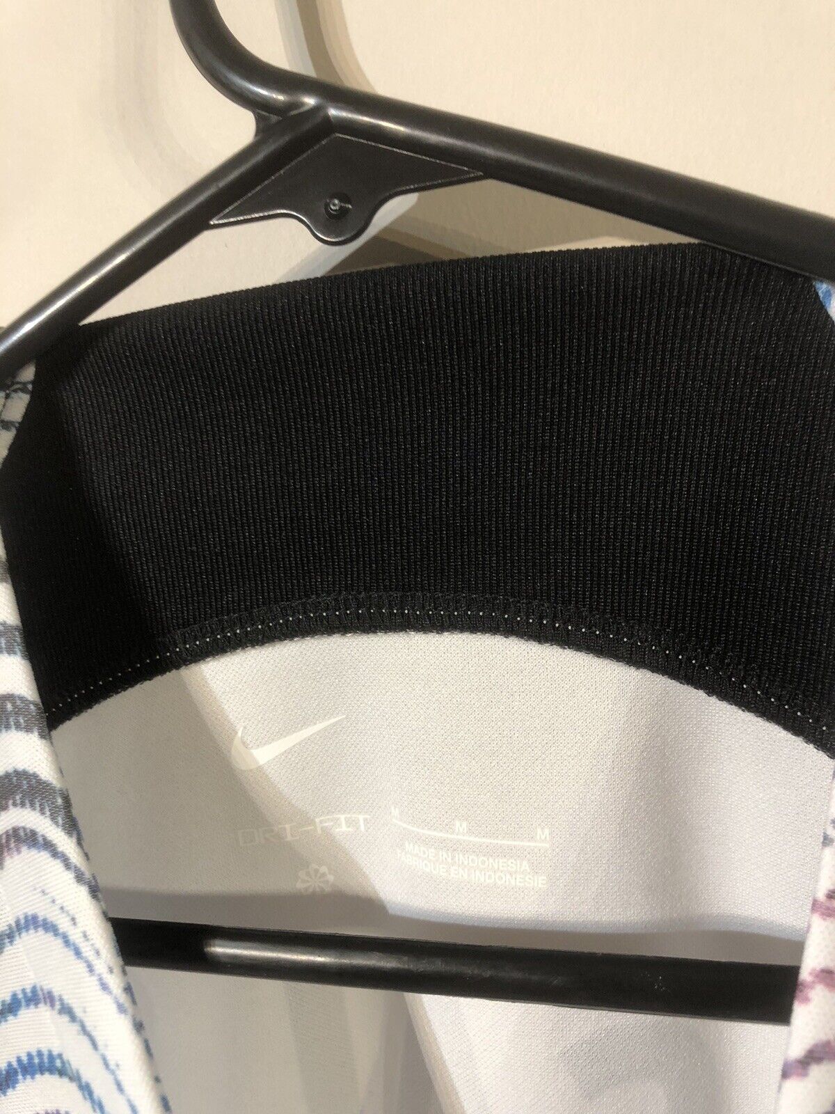 M. Salah #11 Liverpool Medium BNWT 2022/23 Away Jersey Nike