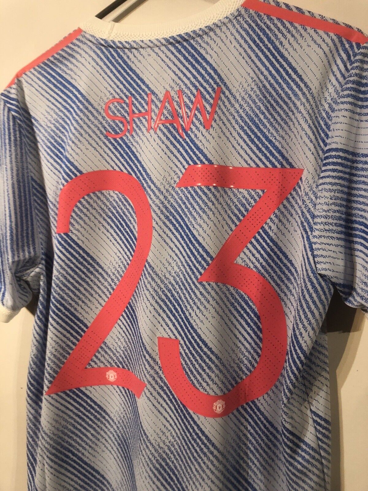 Shaw #23 Manchester United Authentic Medium BNWT 2021/22 Away Shirt