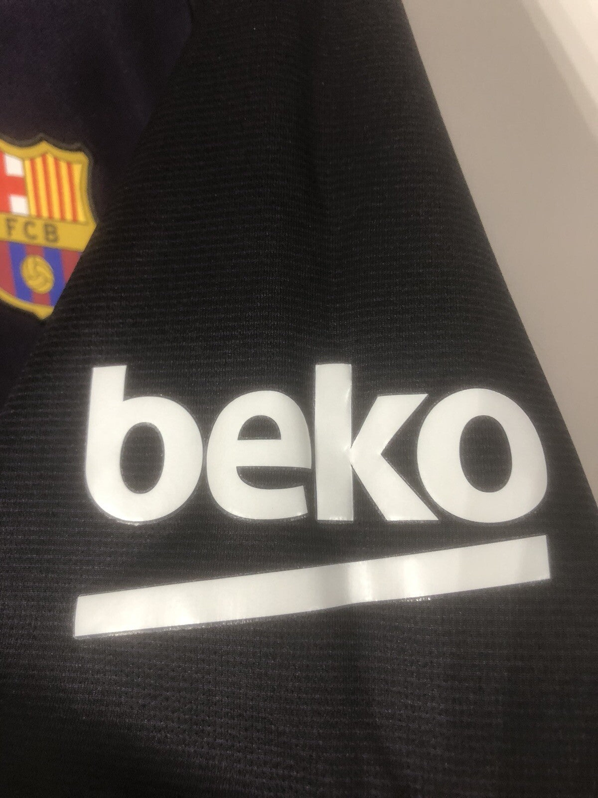Barcelona I Rakitic #4 2016/17 Away Medium Shirt Very Good Condition 776844-525