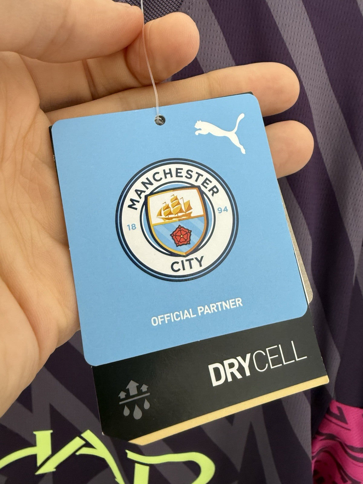 Manchester City 2023/24 XL Away Goalkeeper Shirt BNWT 770491-98