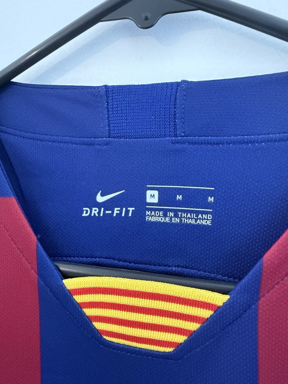 Barcelona Suarez #9 2019/20 Medium Home Shirt Excellent Condition AJ5532-456