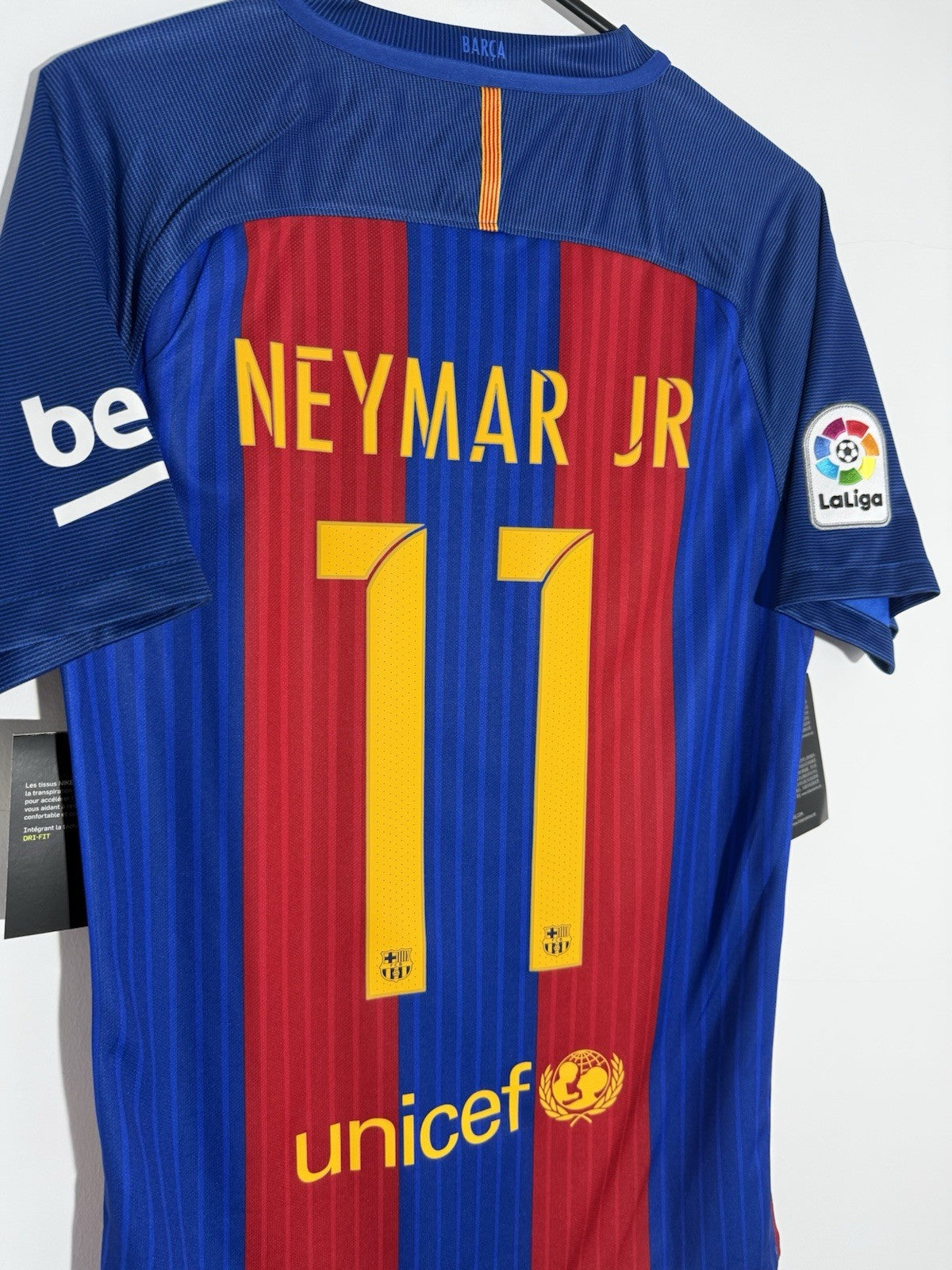 Barcelona Neymar Jr #11 2016/17 Small Home Shirt Nike BNWT 776850-481