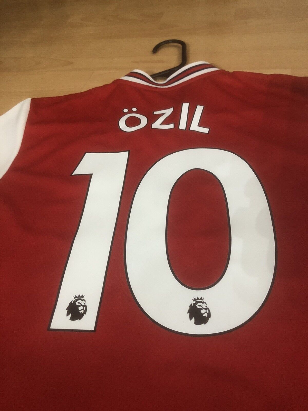 Ozil #10 Arsenal 2019/20 Medium Home Shirt Excellent Condition EH5637