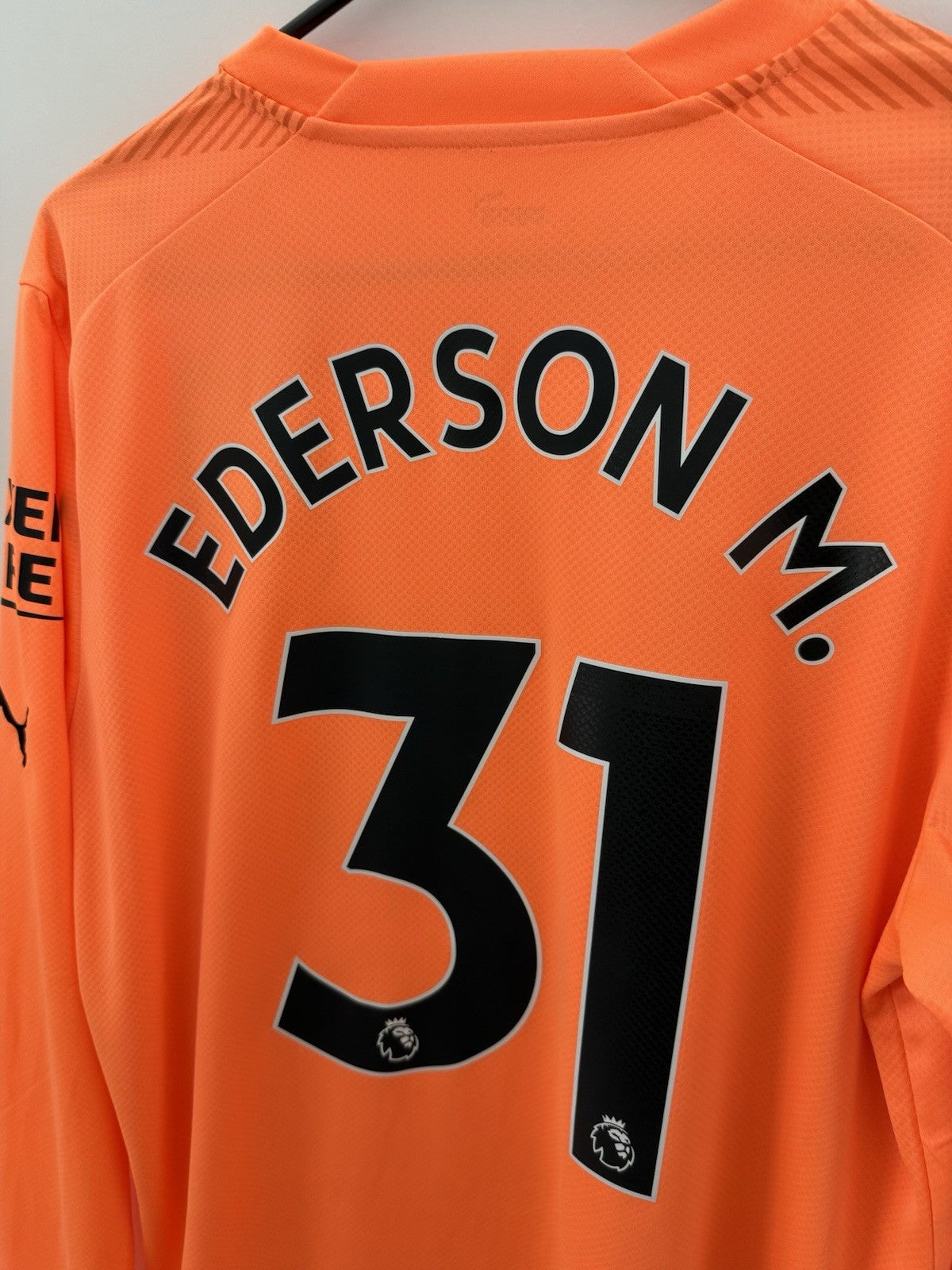 Manchester City Ederson M. #31 2022/23 Large 3rd Goalkeeper Shirt 765746-99