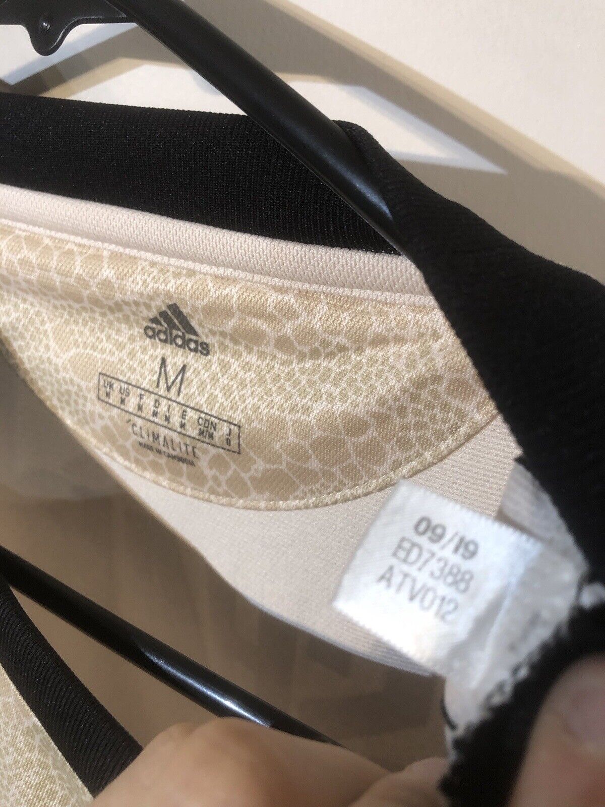 Shaw #23 Manchester United 2019/20 Away Medium Shirt Adidas Excellent Condition