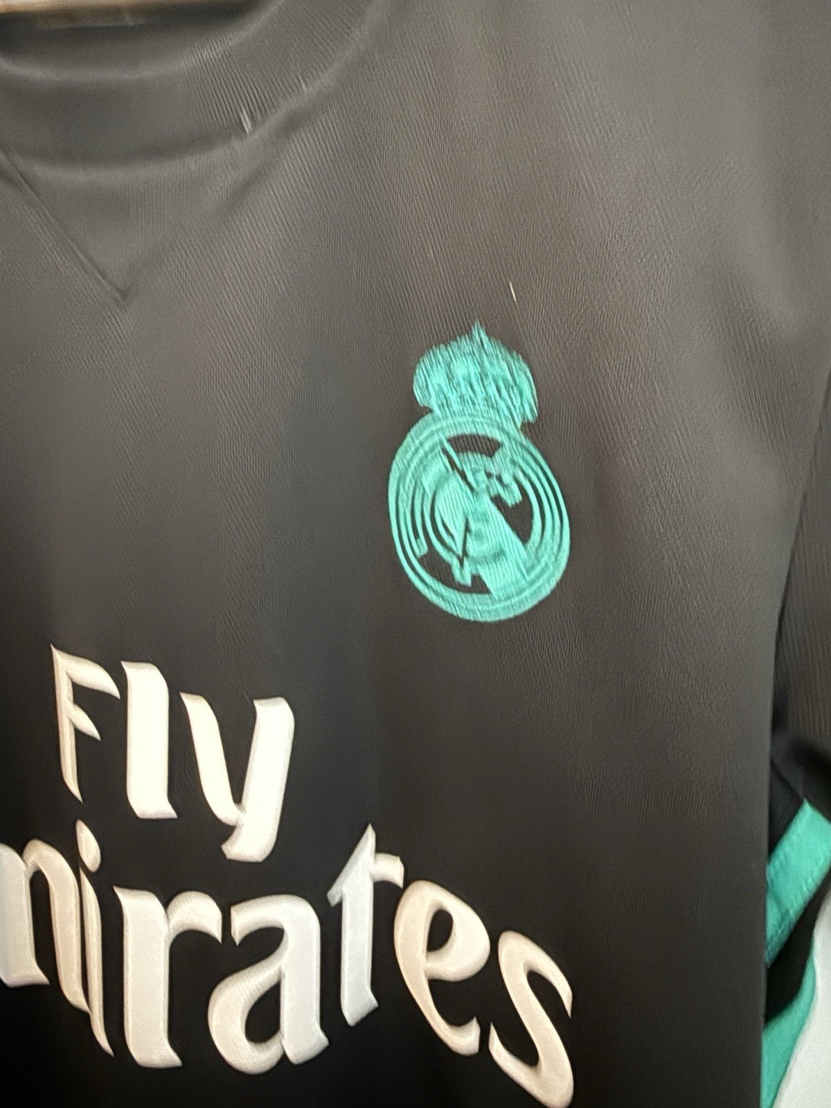 Real Madrid Benzema #9 2017/18 Medium Away Shirt Excellent Condition BR3543