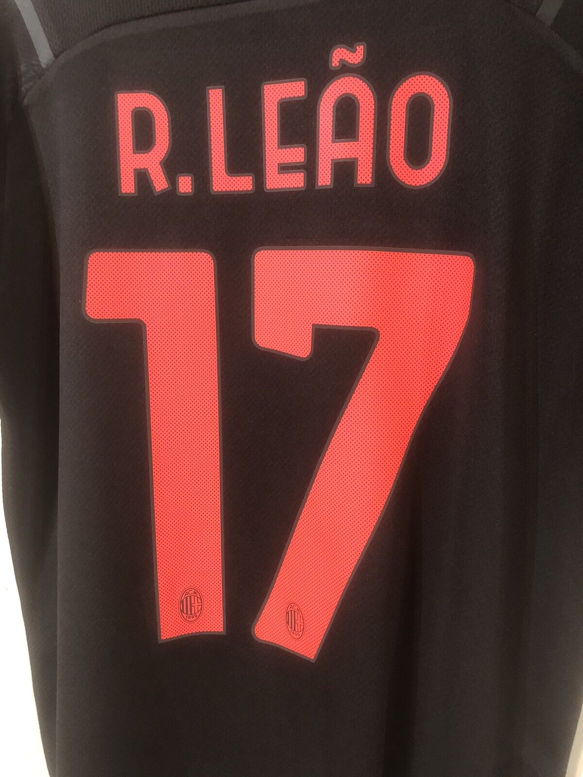 R. Leao #17 AC Milan Medium 2021/22 3rd Football Shirt Puma Excellent Condition
