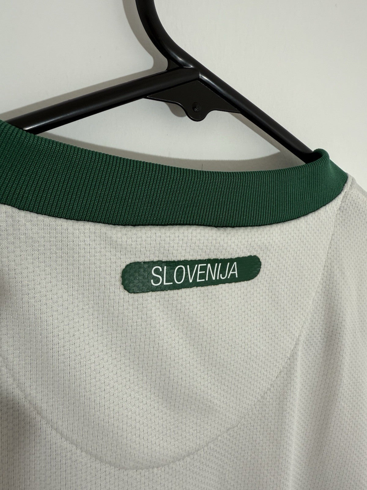 Slovenia 2010 Medium Home Shirt Nike Excellent Condition 363044-105