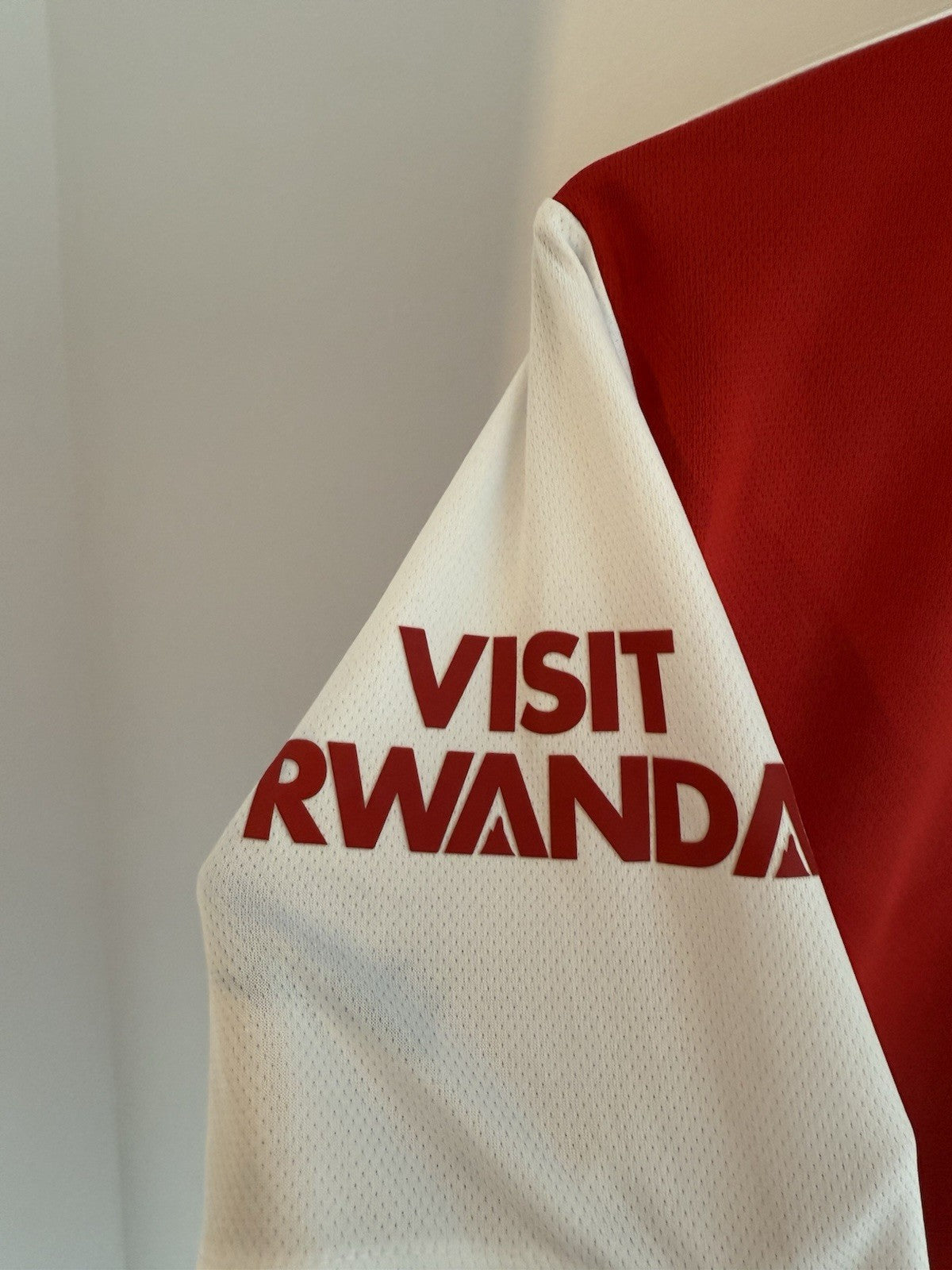 Arsenal Saka #7 2022/23 Small Home Shirt Excellent Condition H35903