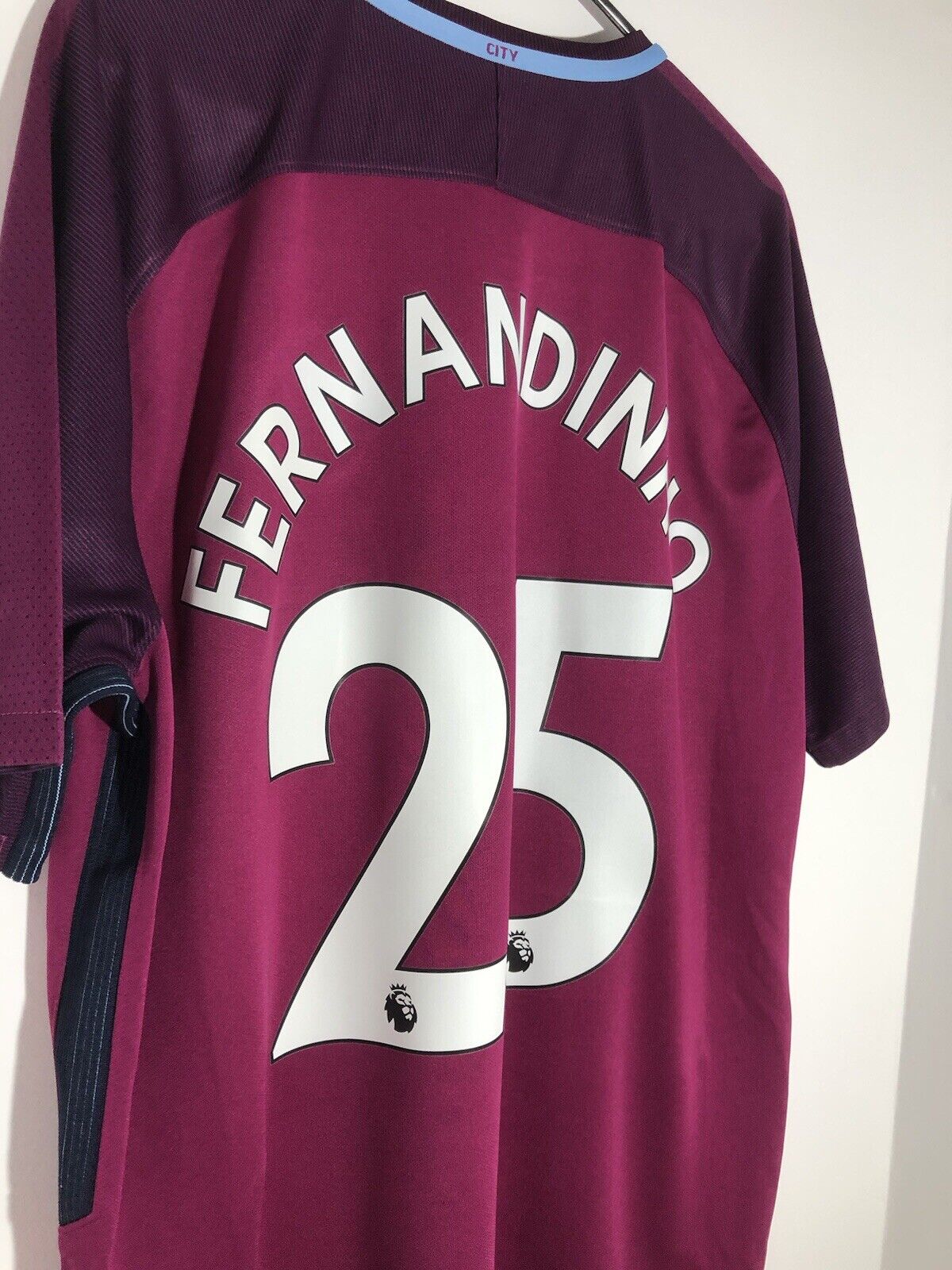 Fernandinho 25 Manchester City 2017 18 Xl Away Excellent Condition 847260-667