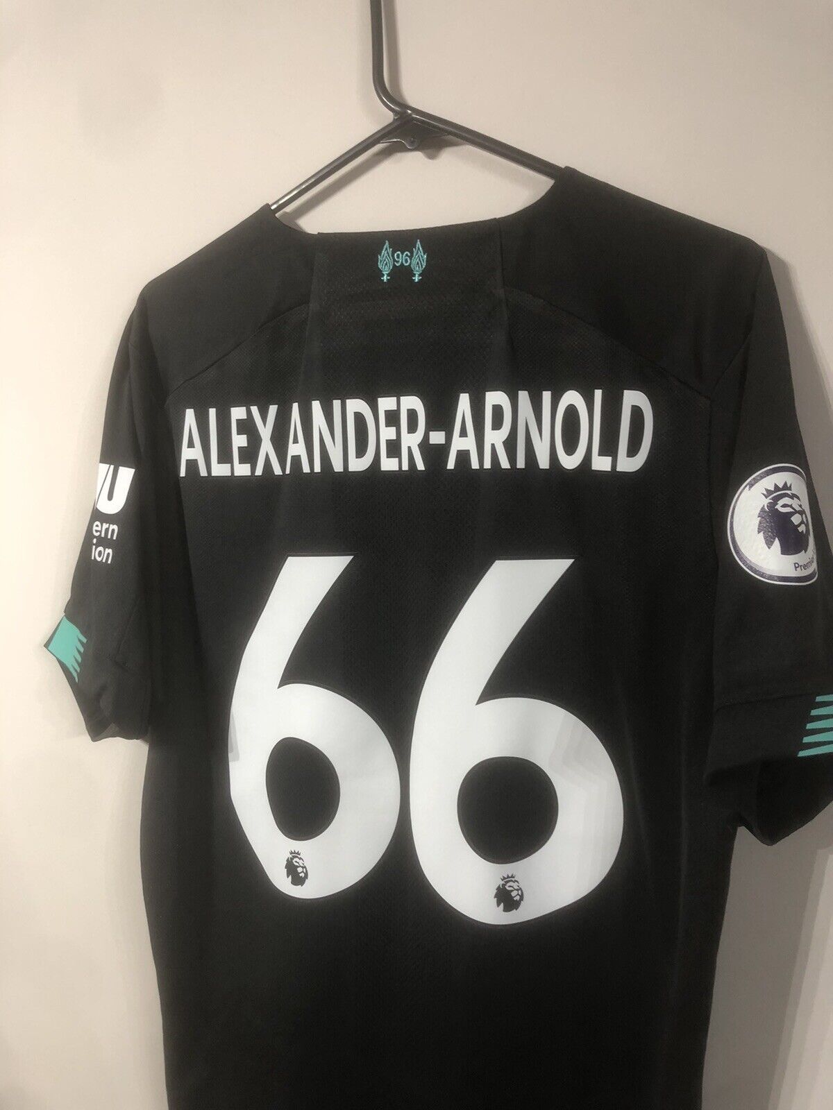 Alexander-Arnold #66 Liverpool Large 2019/20 3rd Shirt Excellent Condition