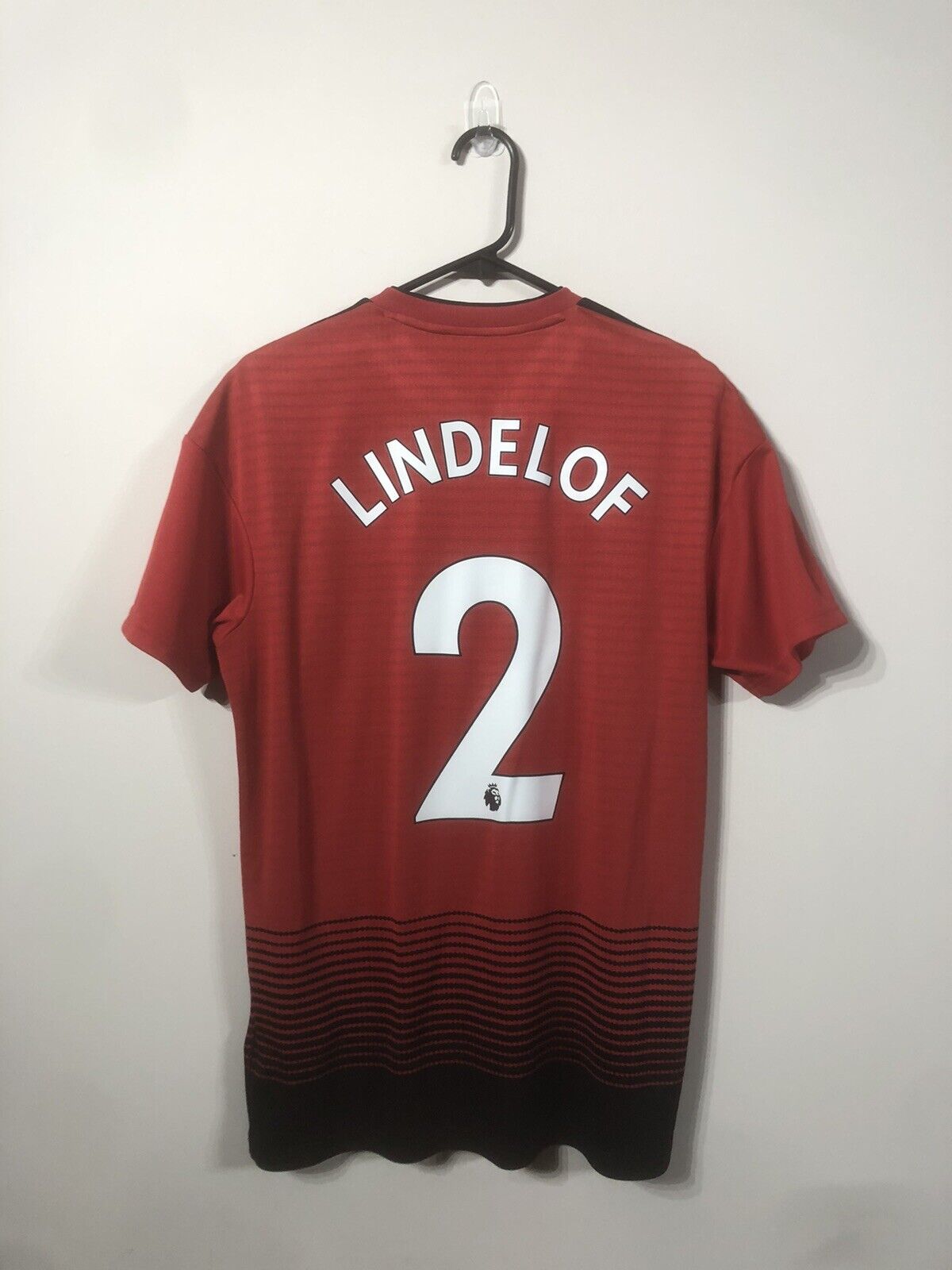 Lindelof #2 Manchester United Medium 2018/19 Home Shirt Excellent Condition