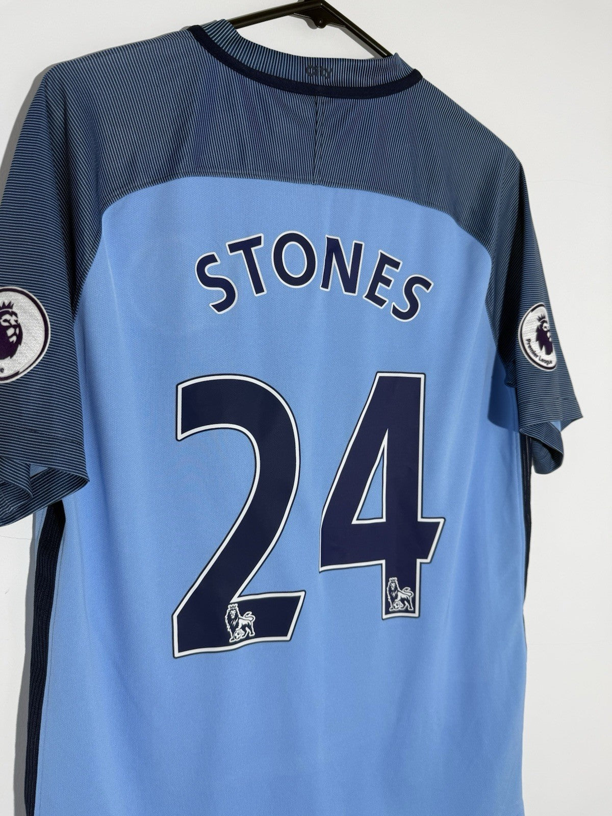 Manchester City Stones #24 2016/17 Medium Home Excellent Condition