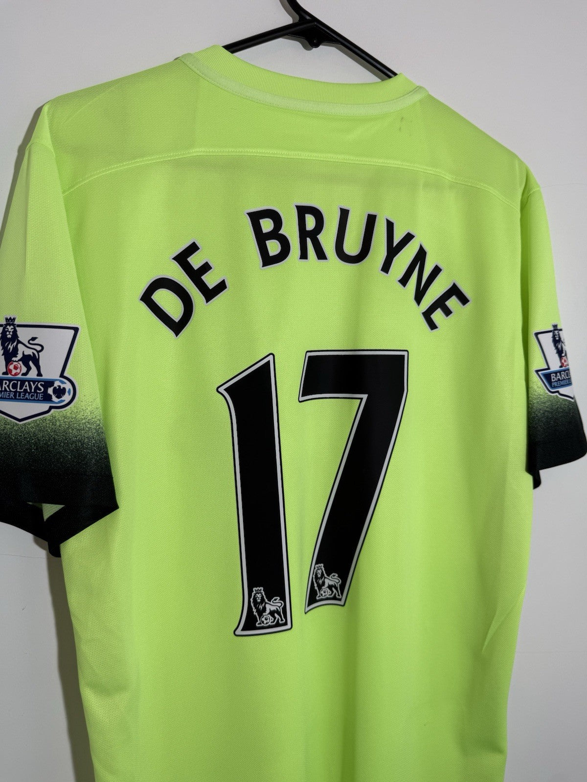 Man City De Bruyne #17 2015/16 Medium 3rd Shirt Excellent Condition 658882-368