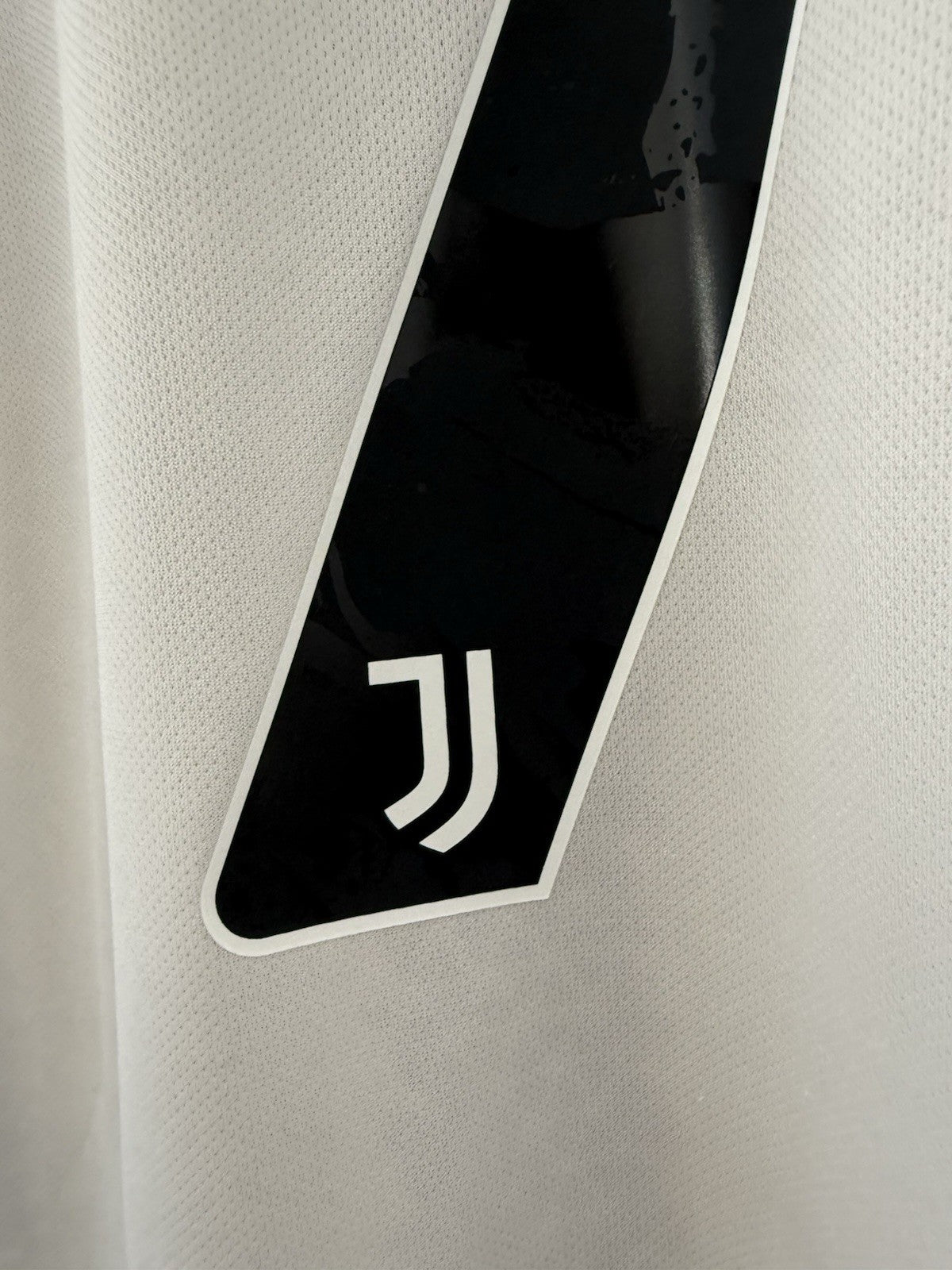 Juventus Chiesa #7 2022/23 XL Home Shirt Excellent Condition H38907