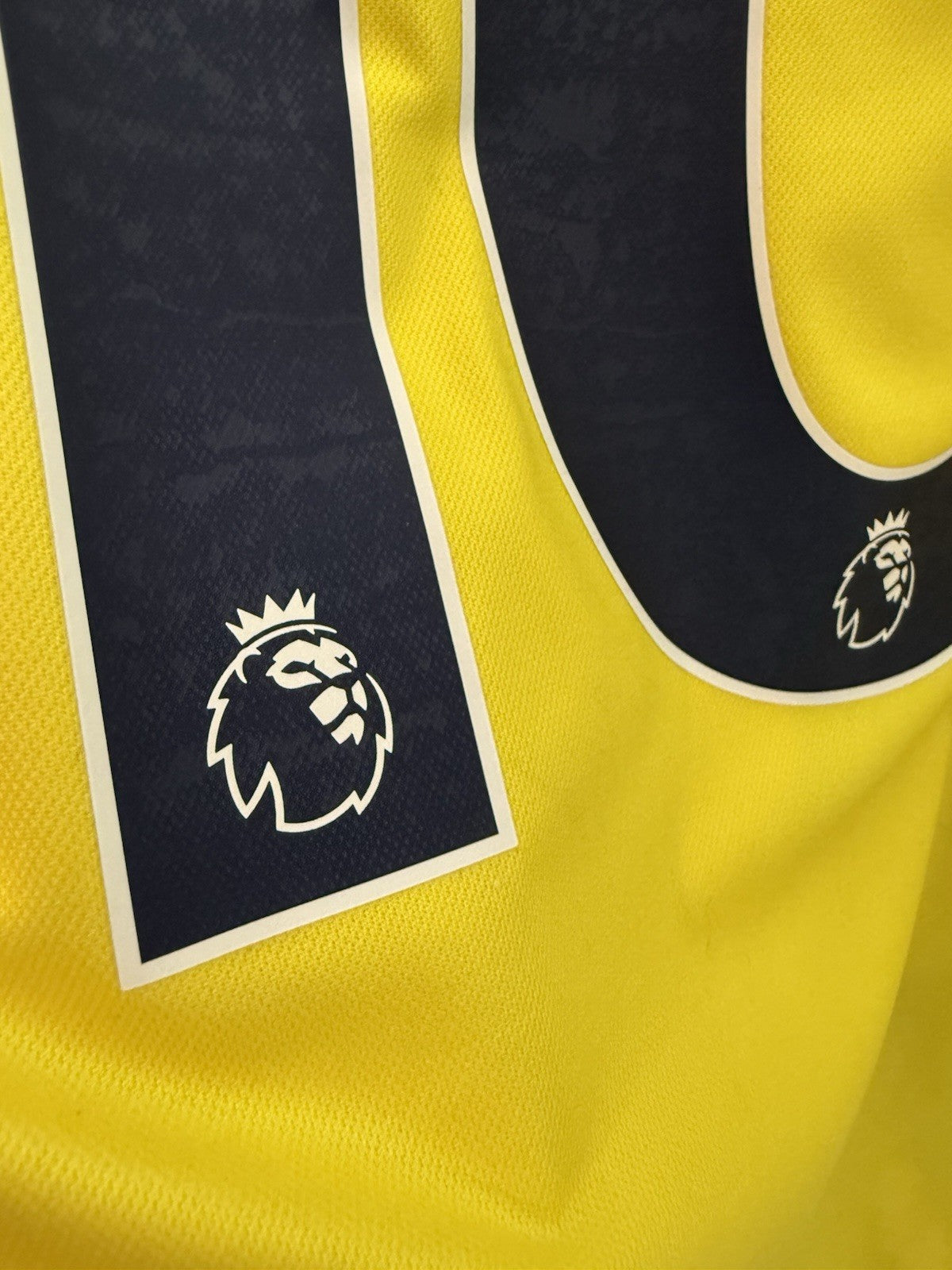 Nottingham Forest Gibbs-White #10 2022/23 Medium Away Very Good Condition