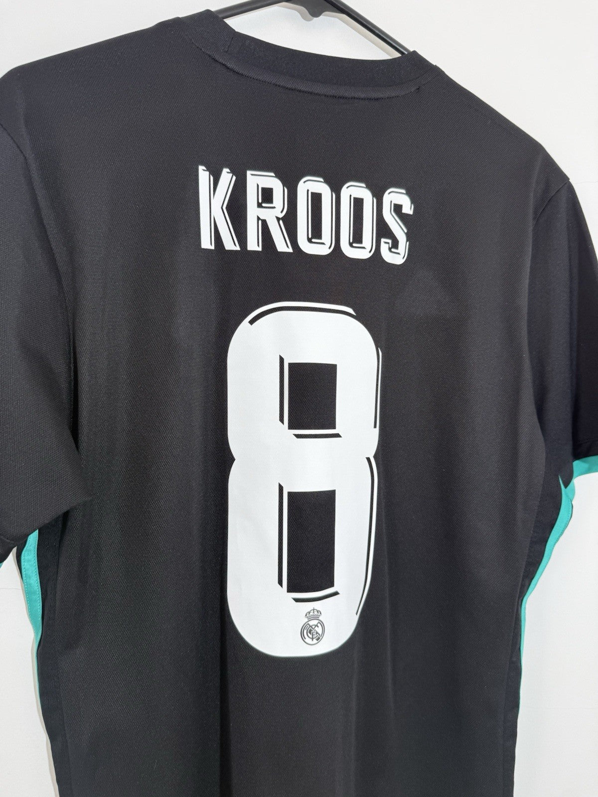 Real Madrid Kroos #8 2017/18 Medium Away Shirt Adidas Excellent Condition BR3543