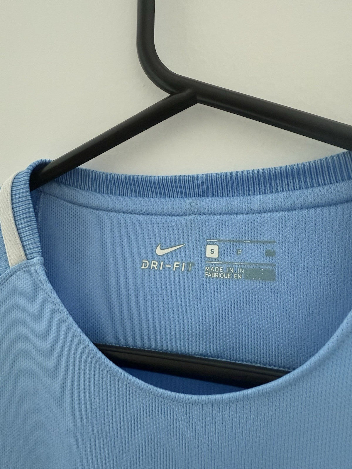 Man City De Bruyne #17 2017/18 Small Home Shirt Excellent Condition 894431-489