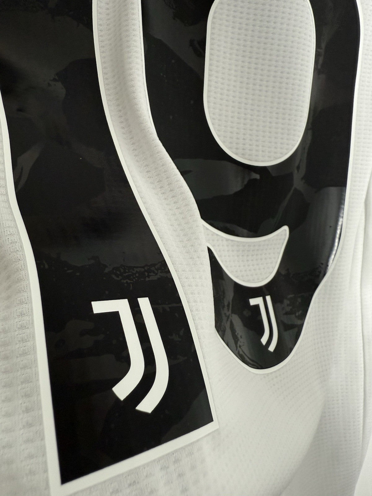 Juventus Bonucci #19 2020/21 Medium Home Authentic Shirt Adidas BNWT GJ7601