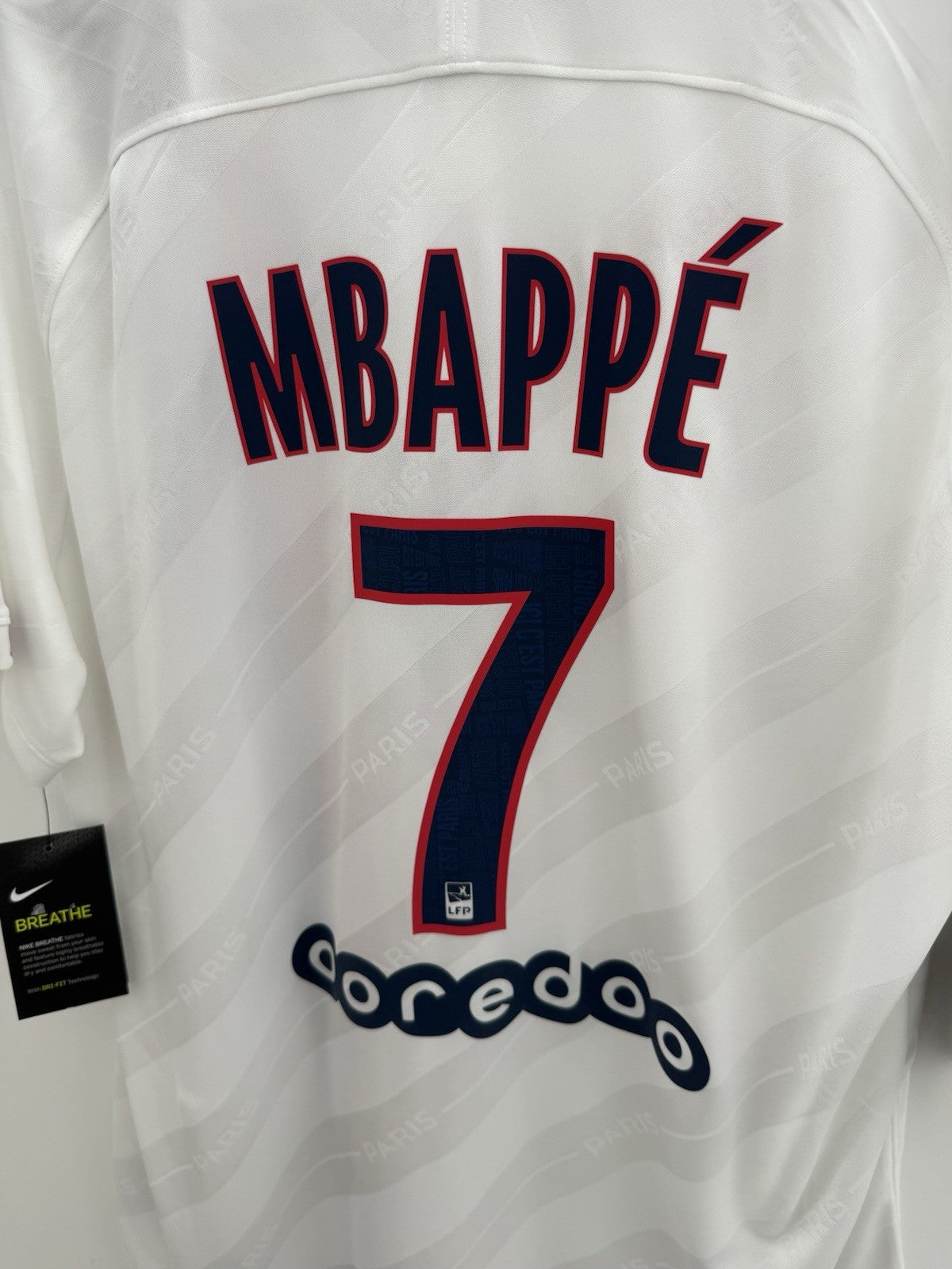 Paris St Germain Mbappe #7 2019/20 XL 3rd Shirt Nike BNWT AT0033-102