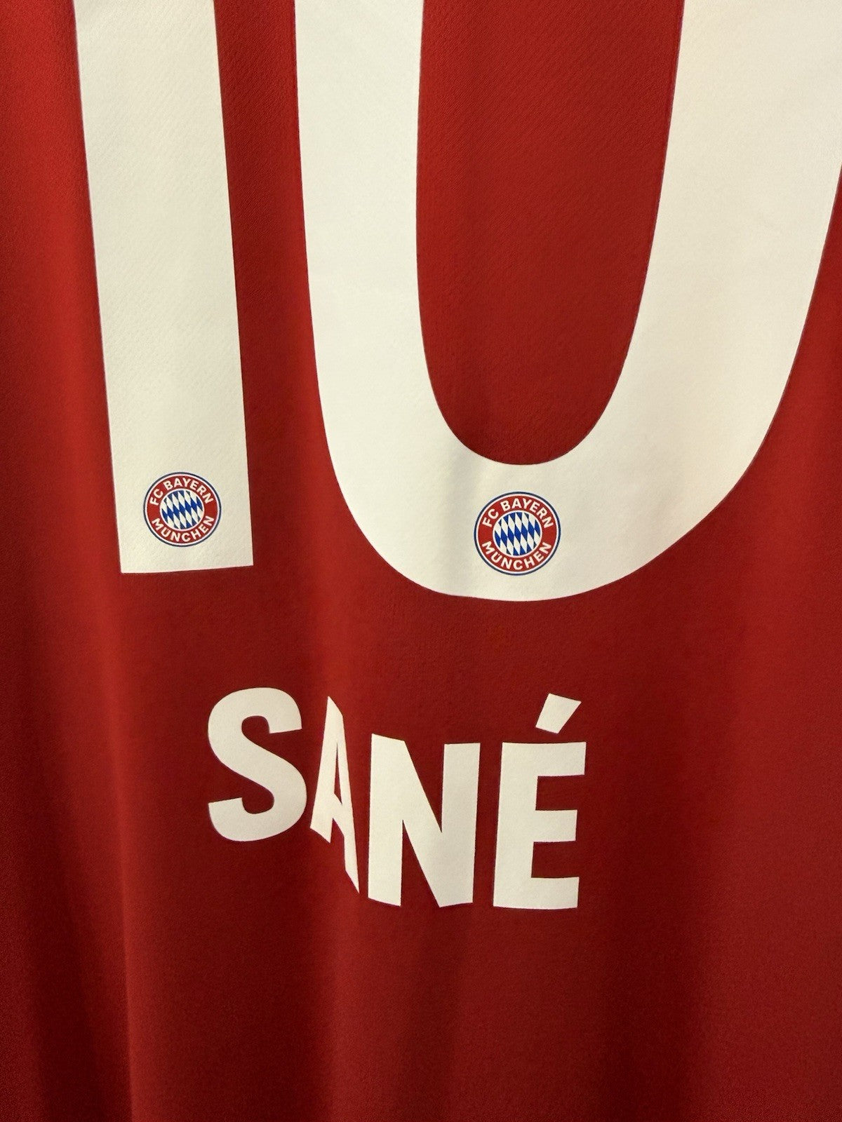 Bayern Munich Sane #10 2020/21 Large Home Shirt BNWT FR8358