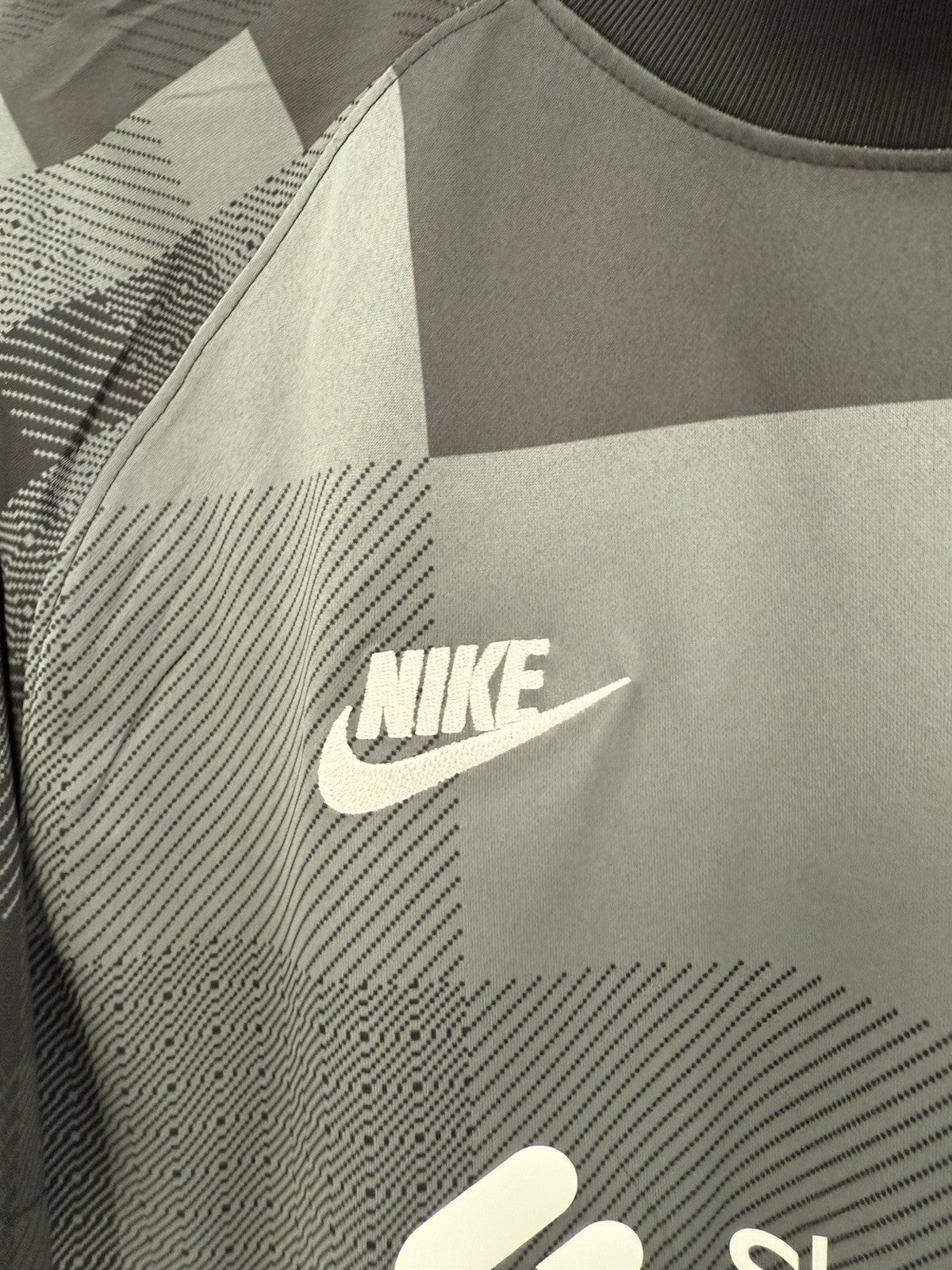 Liverpool A. Becker #1 2021/22 XL 3rd GK Excellent Condition DB2559-011