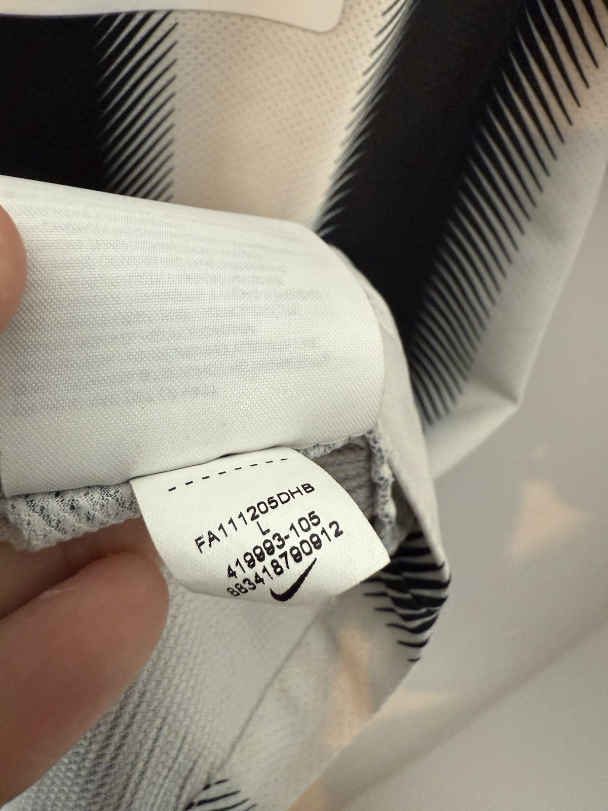 Juventus Vidal #22 2011/12 Large Home Shirt Nike Excellent Condition 419993-105