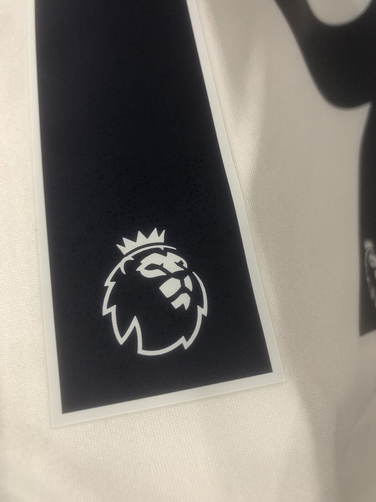 Rodrigo M. 19 Leeds United 2022 23 Medium Home Shirt Excellent Condition Hc1062