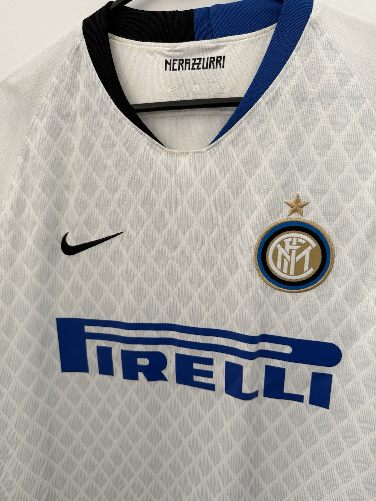 Inter Milan Peresic #44 2018/19 Large Away Shirt Excellent Condition 918998-101