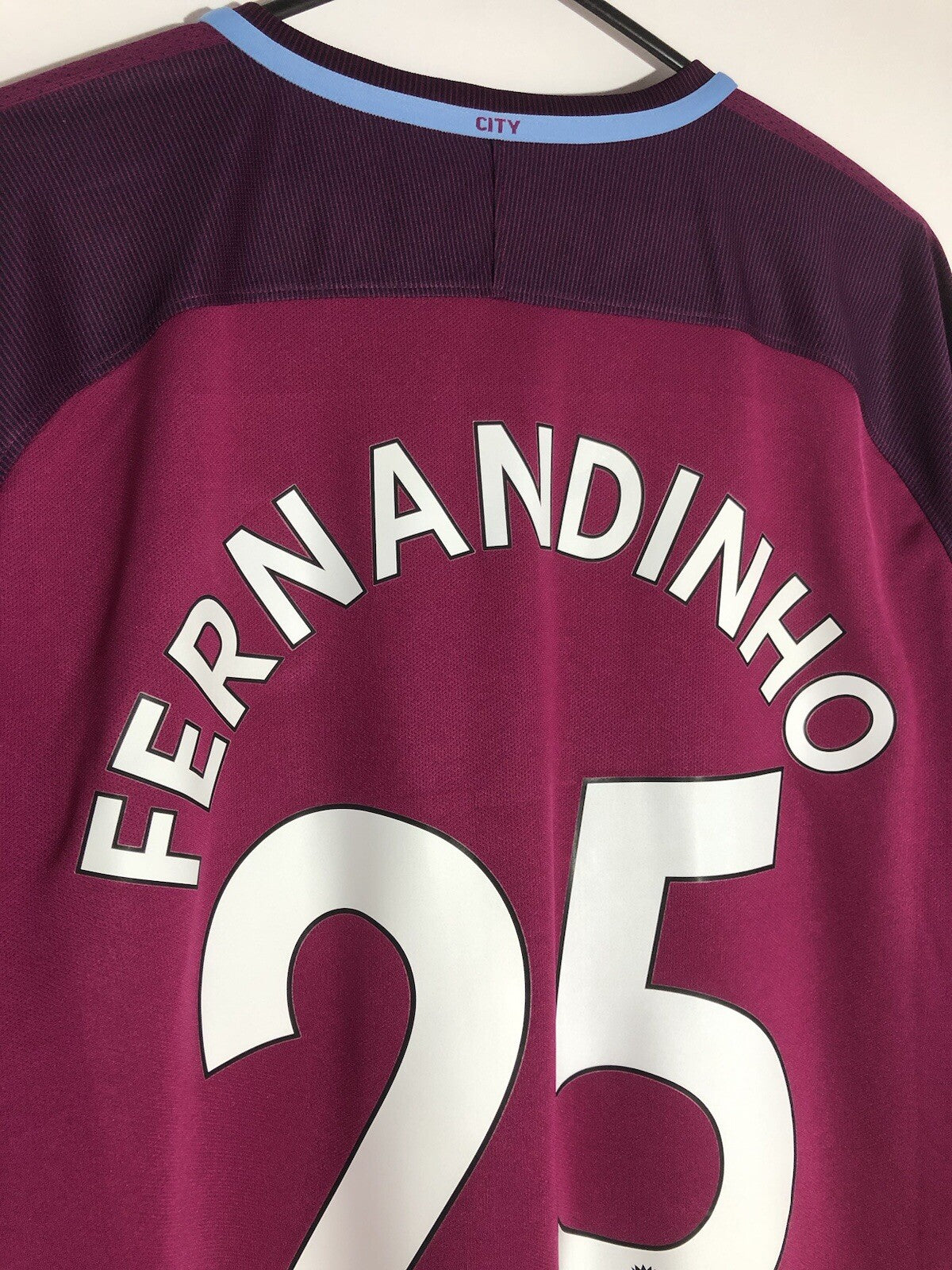 Manchester City Fernandinho #25 2017/18 XL Away Excellent Condition 847260-667