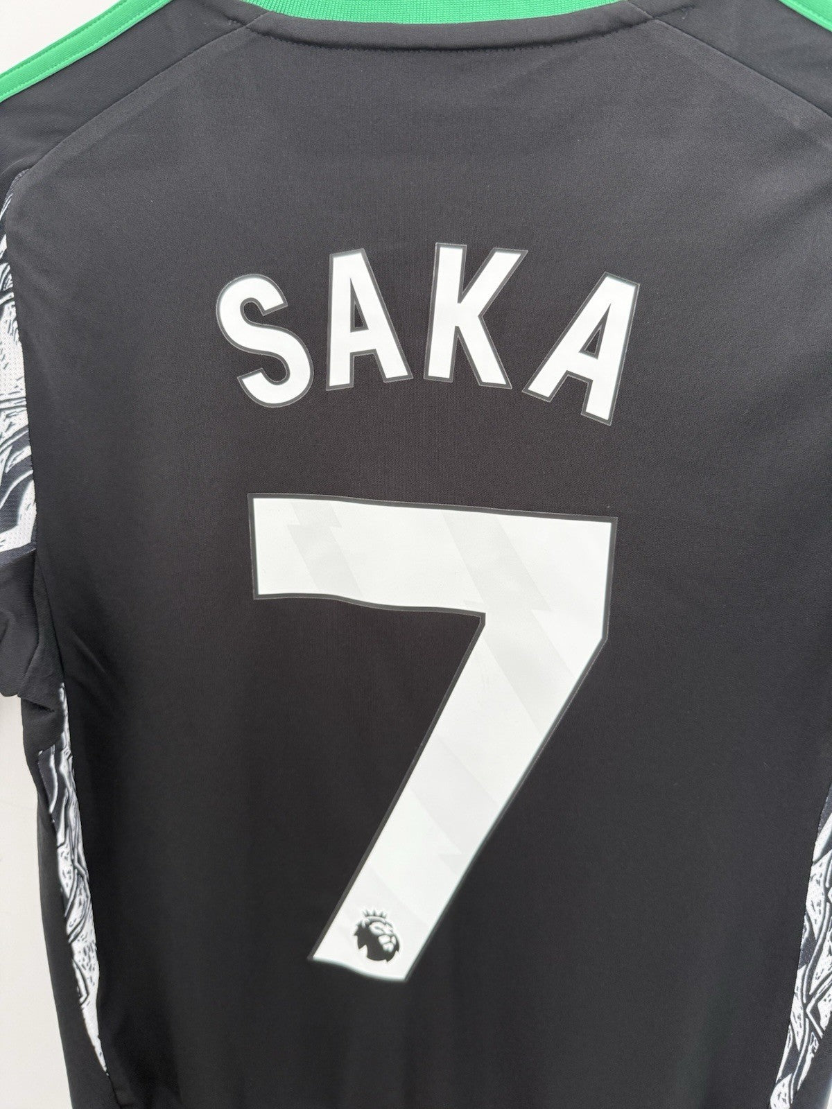 Arsenal Saka #7 2024/25 Small Away Shirt Excellent Condition IT6148