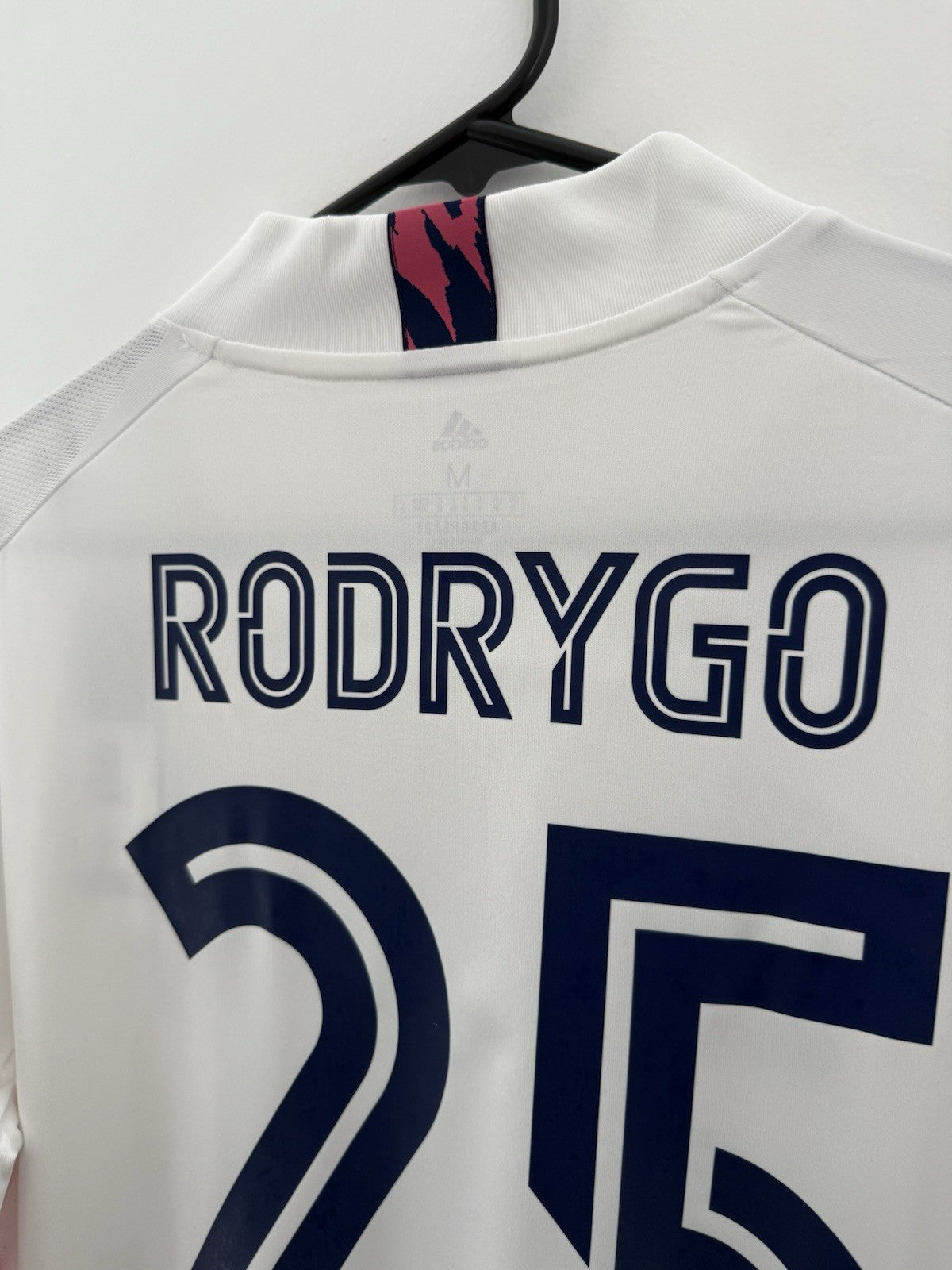 Real Madrid Rodrygo #25 2020/21 Medium Home Shirt BNWT FM4735