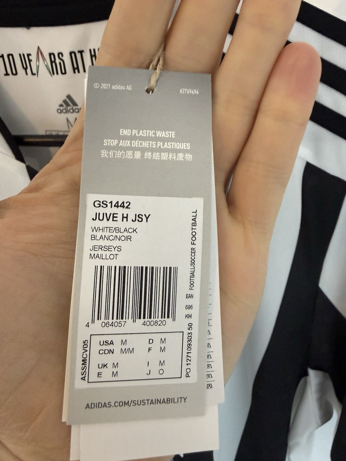 Juventus McKennie #14 2021/22 Medium Home Shirt Adidas BNWT GS1442