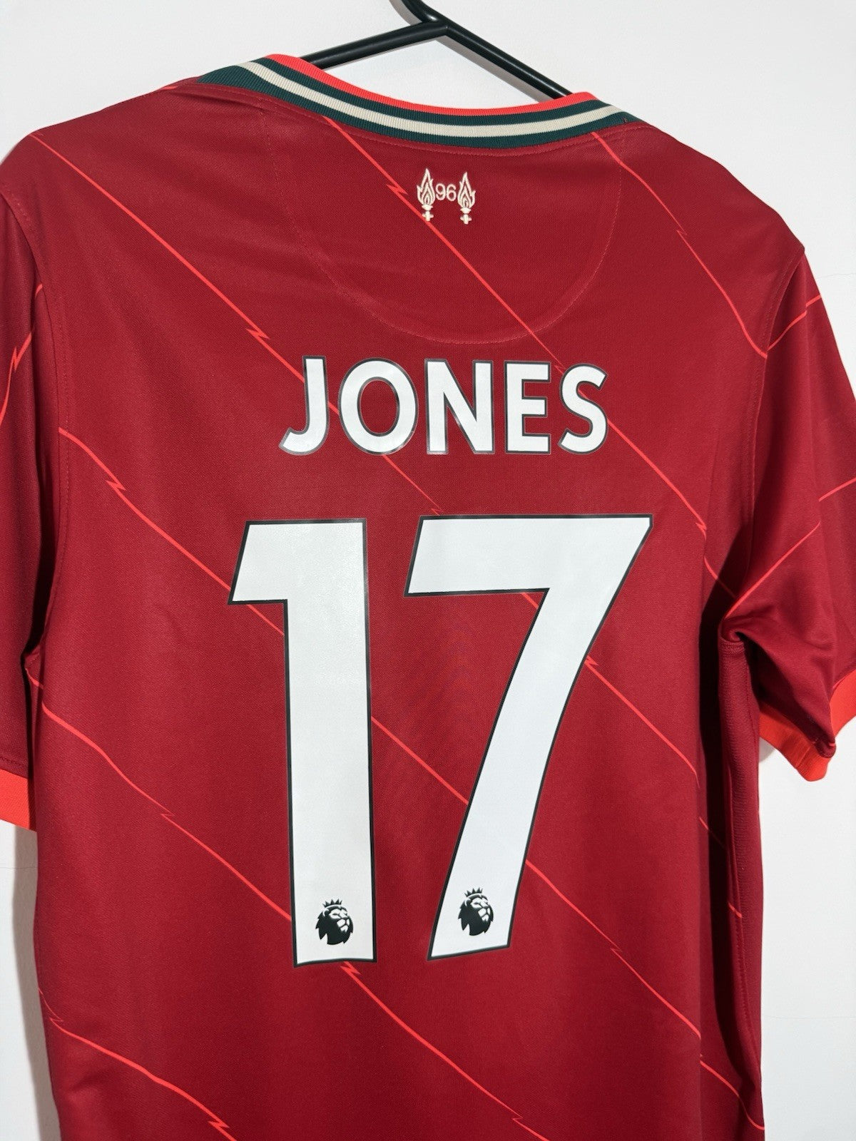 Liverpool Jones #17 2021/22 Medium Home Shirt Excellent Condition DB2560-688