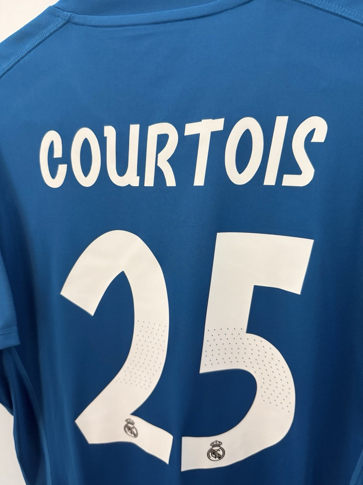 Real Madrid Courtois #25 2018/19 Large Away GK Shirt Adidas BNWT CG0577
