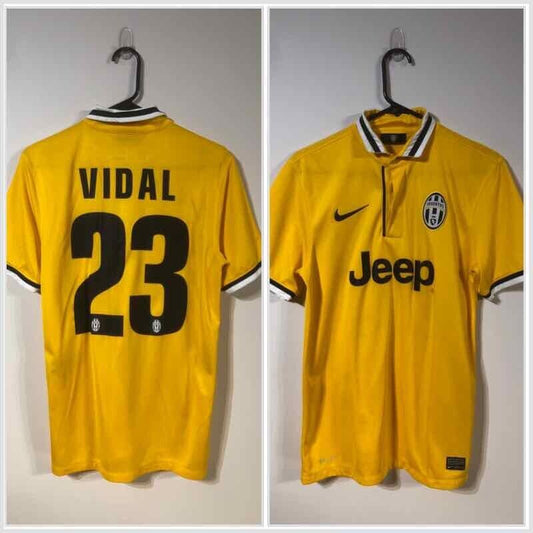Vidal #23 Juventus 2013/14 Away Small Football Shirt Nike Very Good Condition