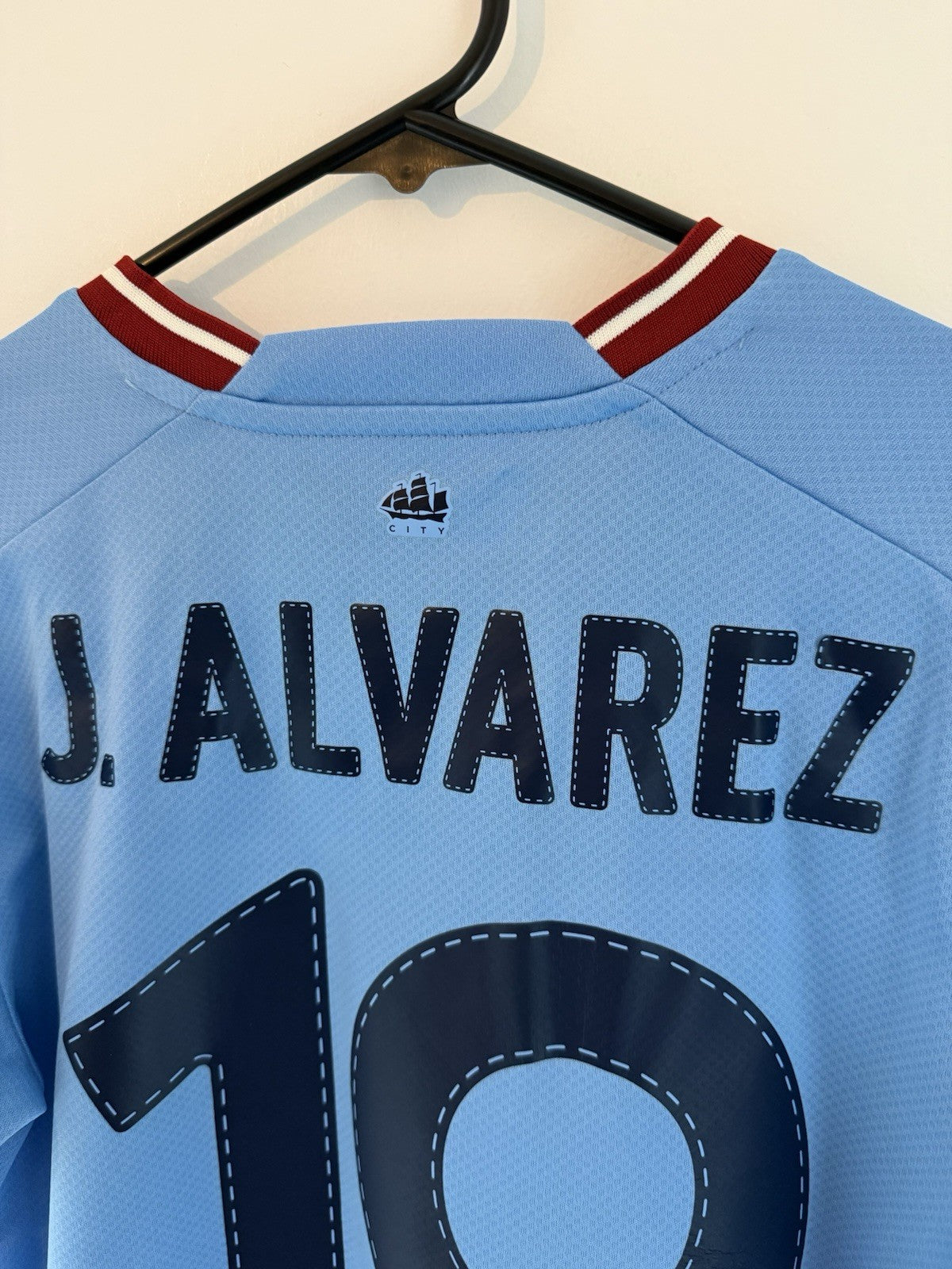 Man City J. Alvarez #19 2022/23 Treble Small Home Excellent Condition 765710-01