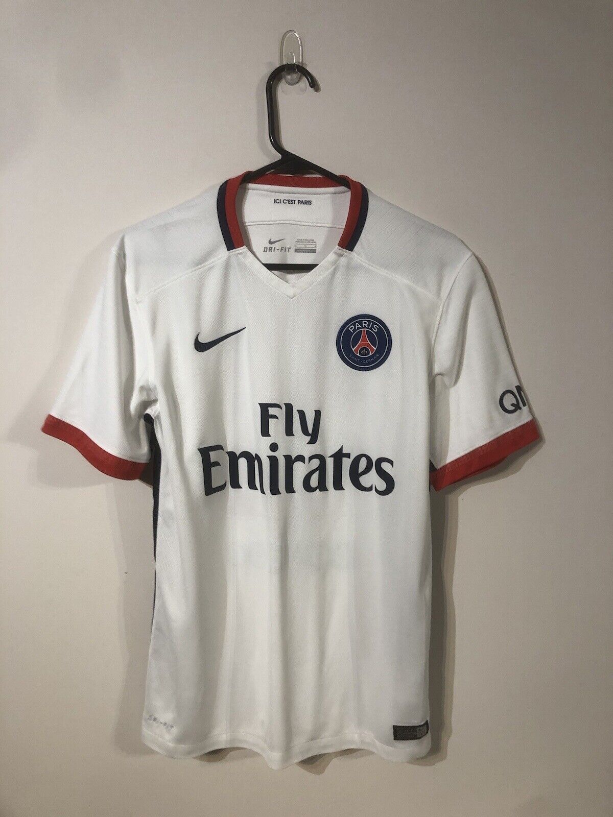 Di Maria #11 Paris St Germain 2015/16 Medium Away Football Shirt V Good Conditio
