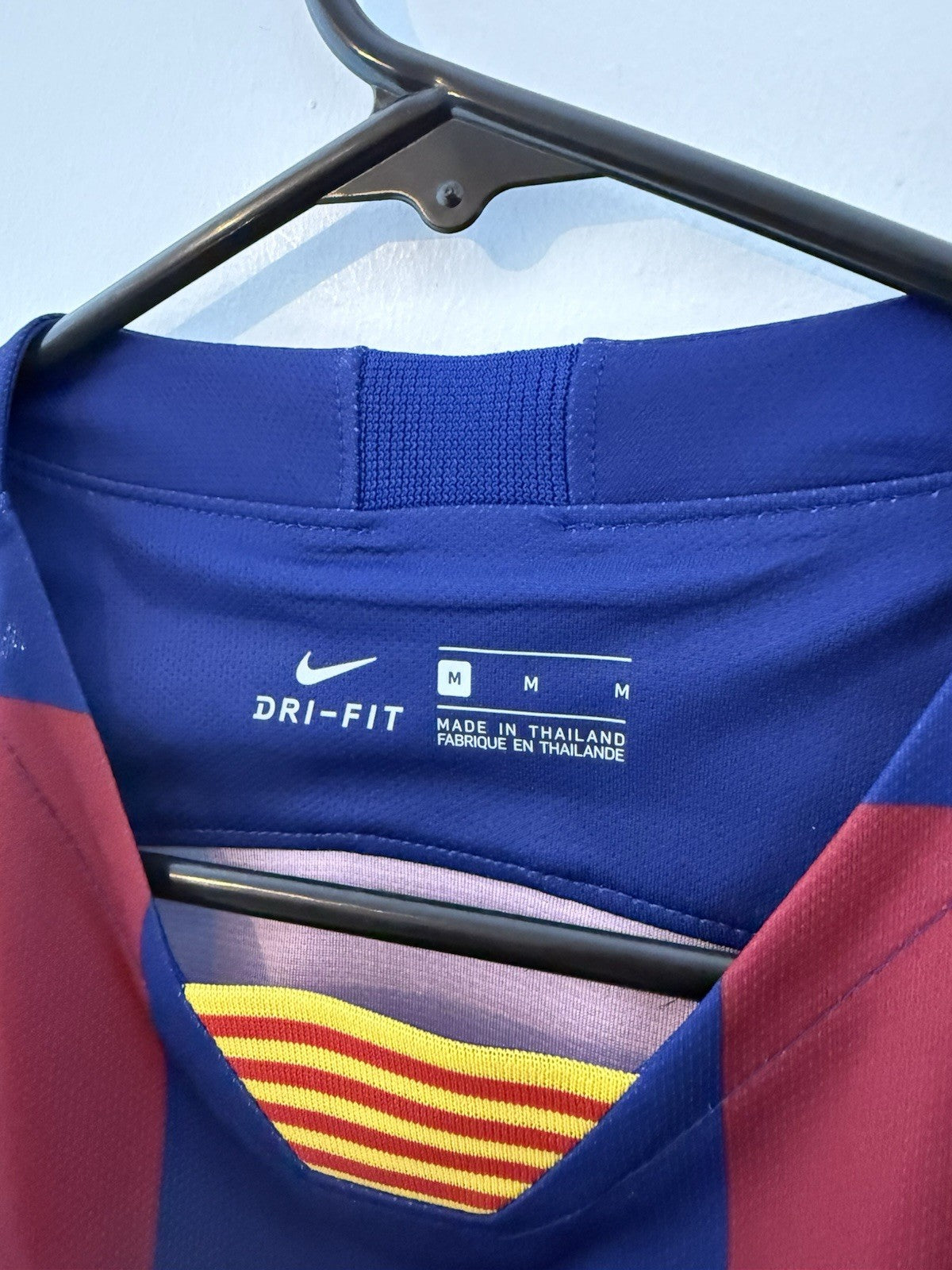 Barcelona Suarez #9 2019/20 Medium Home Shirt Nike BNWT AJ5532-456