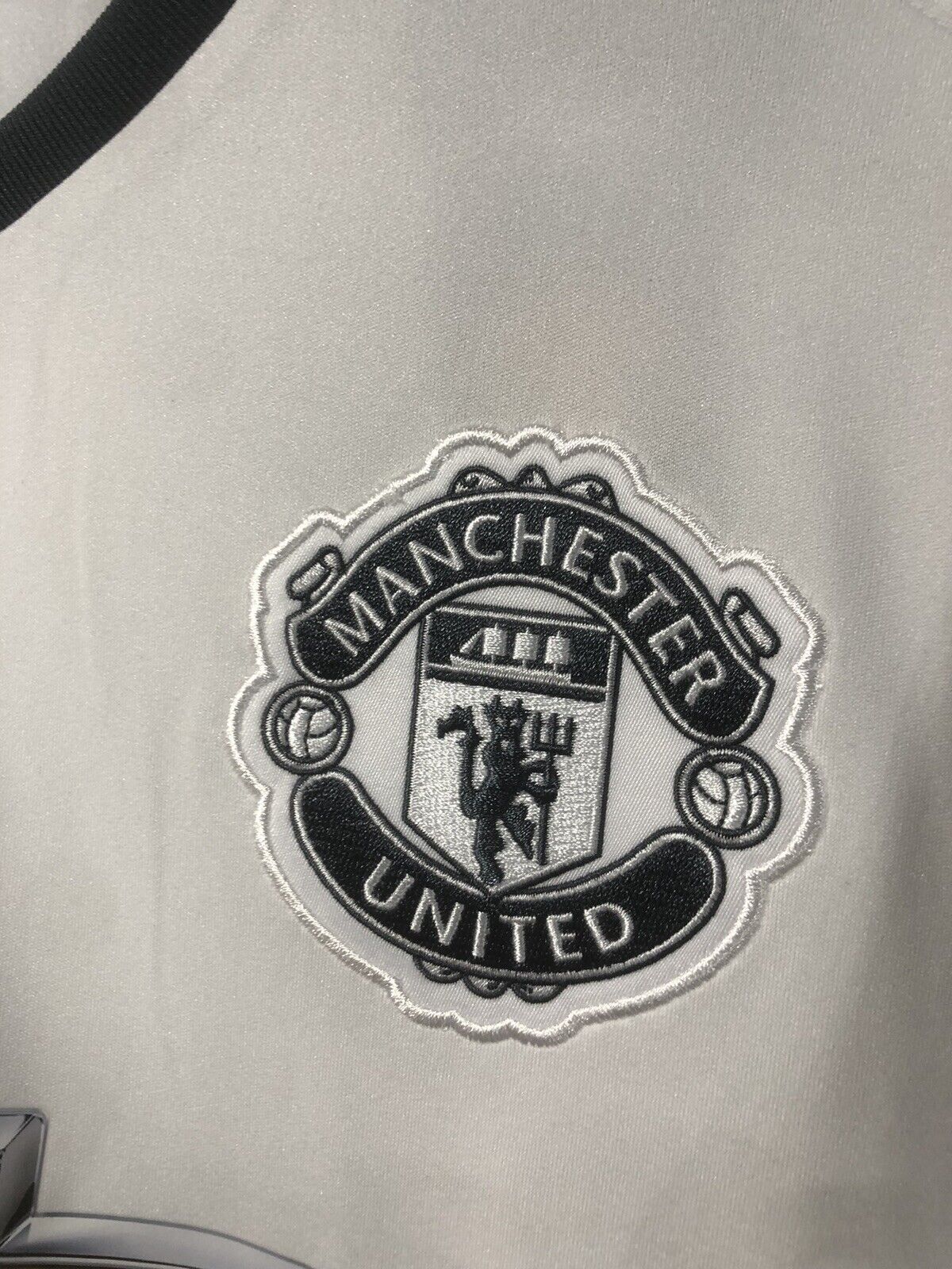 Carrick #16 Manchester United 2016/17 Medium 3rd Football Shirt BNWT AI6690