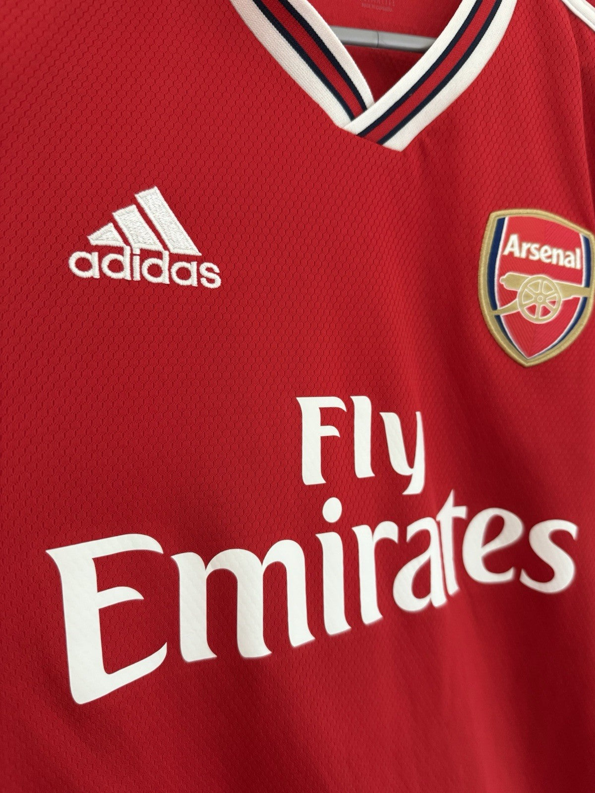 Arsenal Ozil #10 2019/20 Medium Home Football Shirt Excellent Condition EH5637