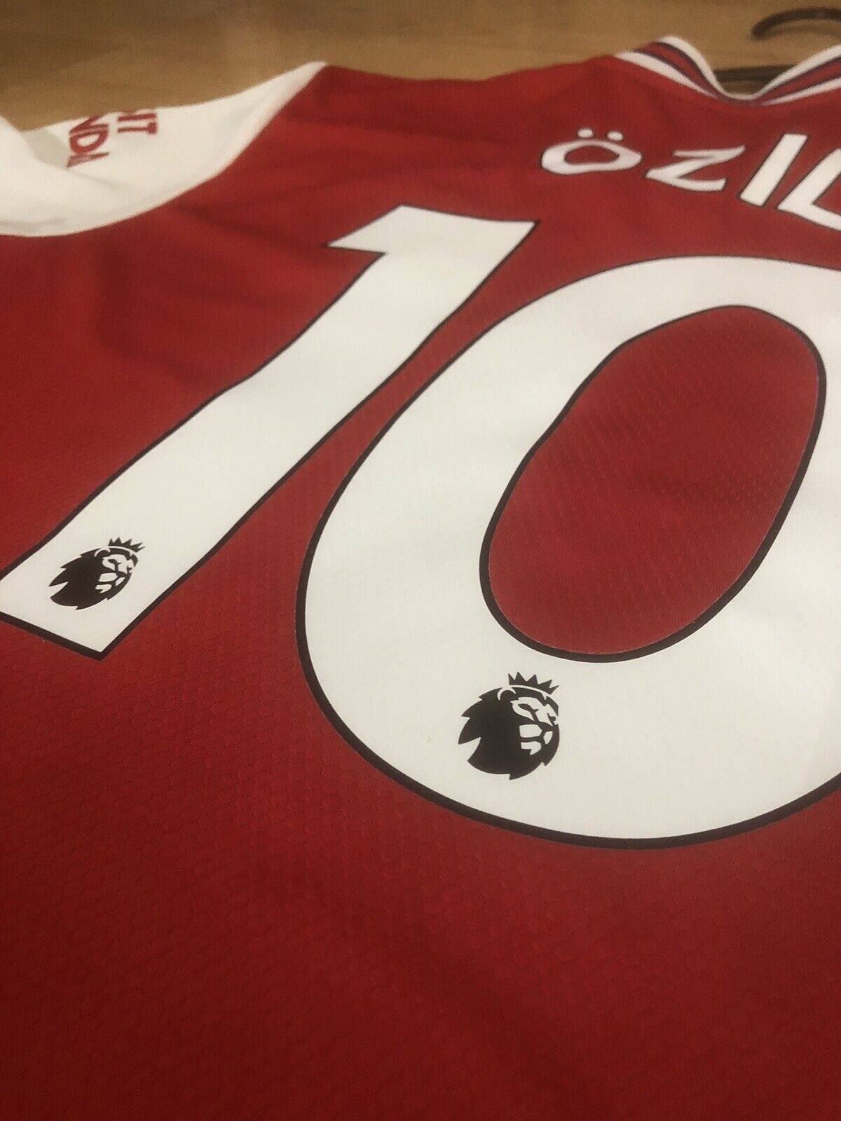 Ozil #10 Arsenal 2019/20 Medium Home Shirt Excellent Condition EH5637