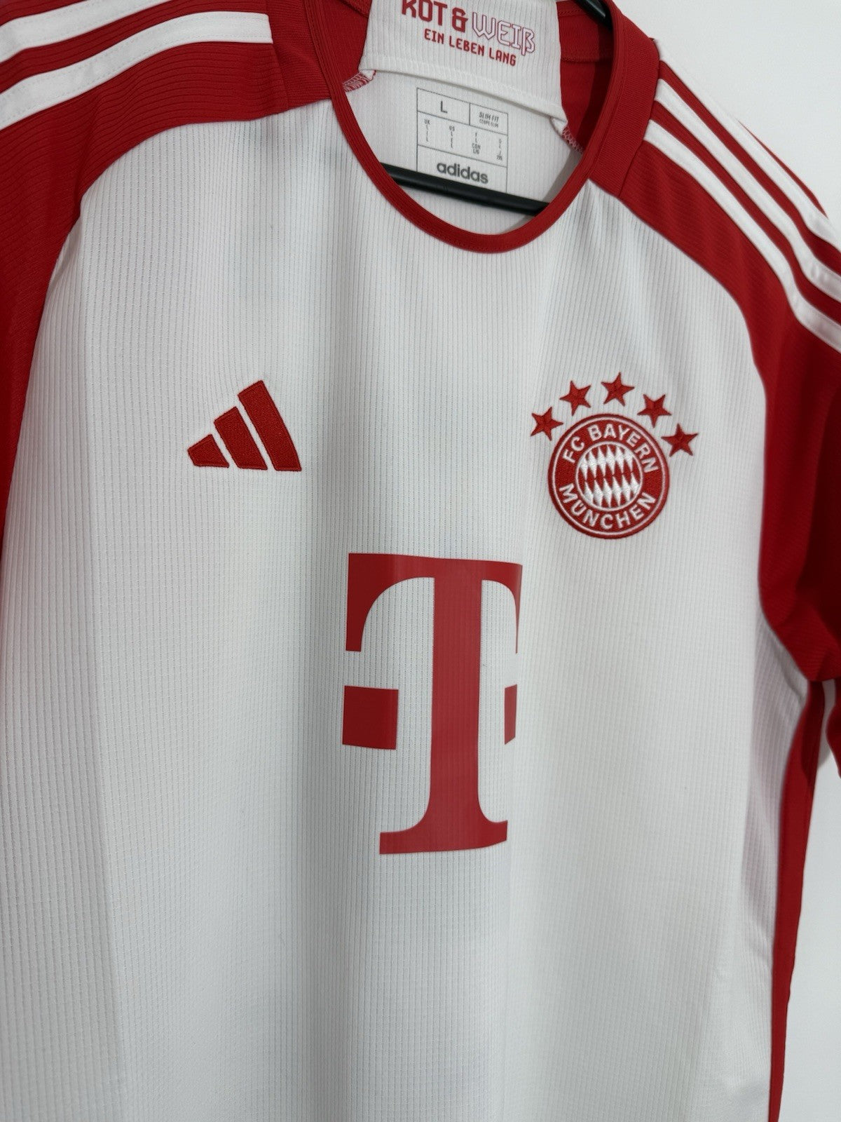 Bayern Munich MinJae #3 2023/24 Large Home Shirt Excellent Condition IJ7442