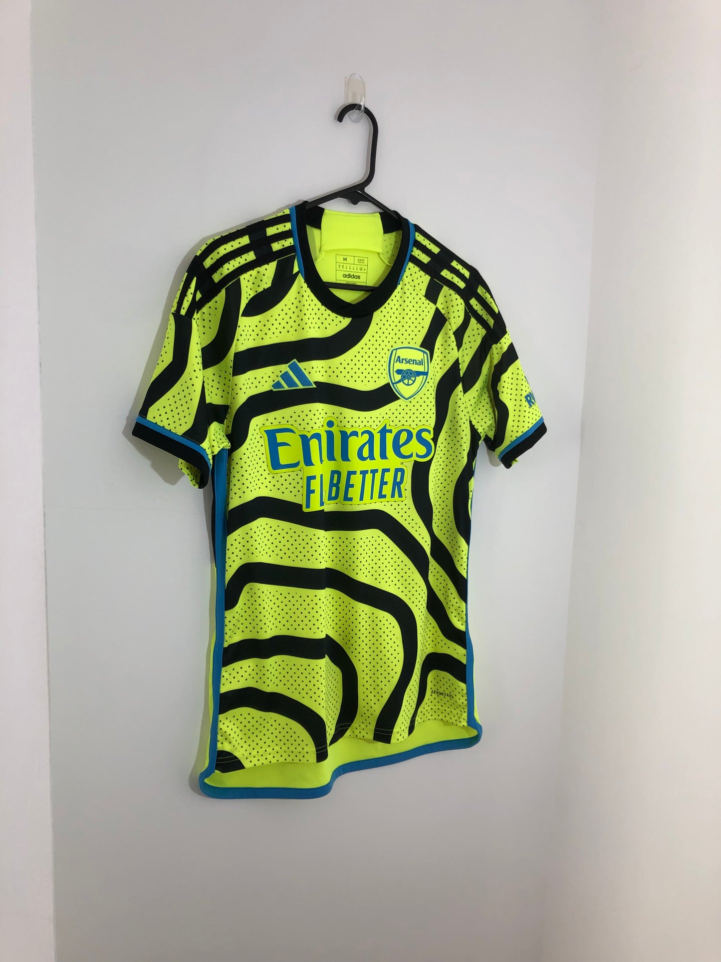 Arsenal 2023/24 Medium Away Shirt Adidas Excellent Condition HR6927