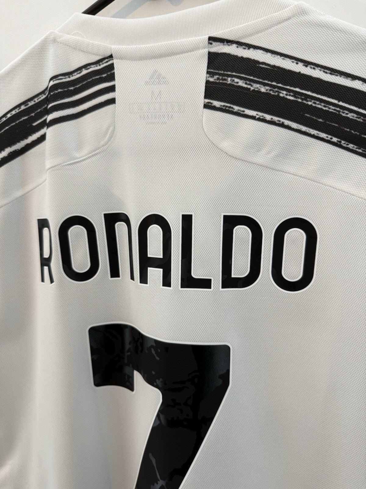 Juventus Ronaldo #7 2020/21 Medium Home Shirt Excellent Condition EI9894